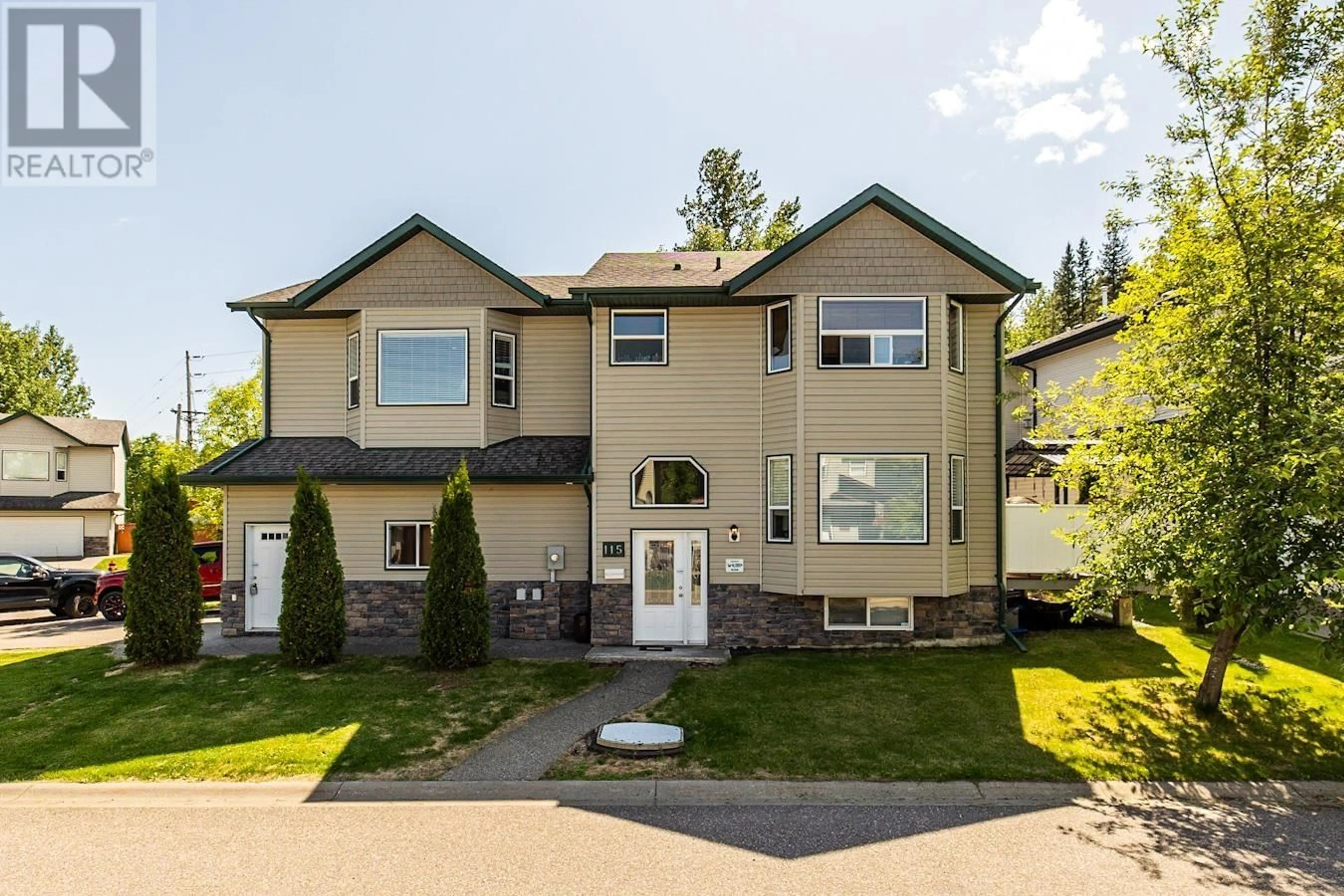 Home with vinyl exterior material, unknown for 115 - 1299 OSPIKA BOULEVARD, Prince George British Columbia V2M7G2
