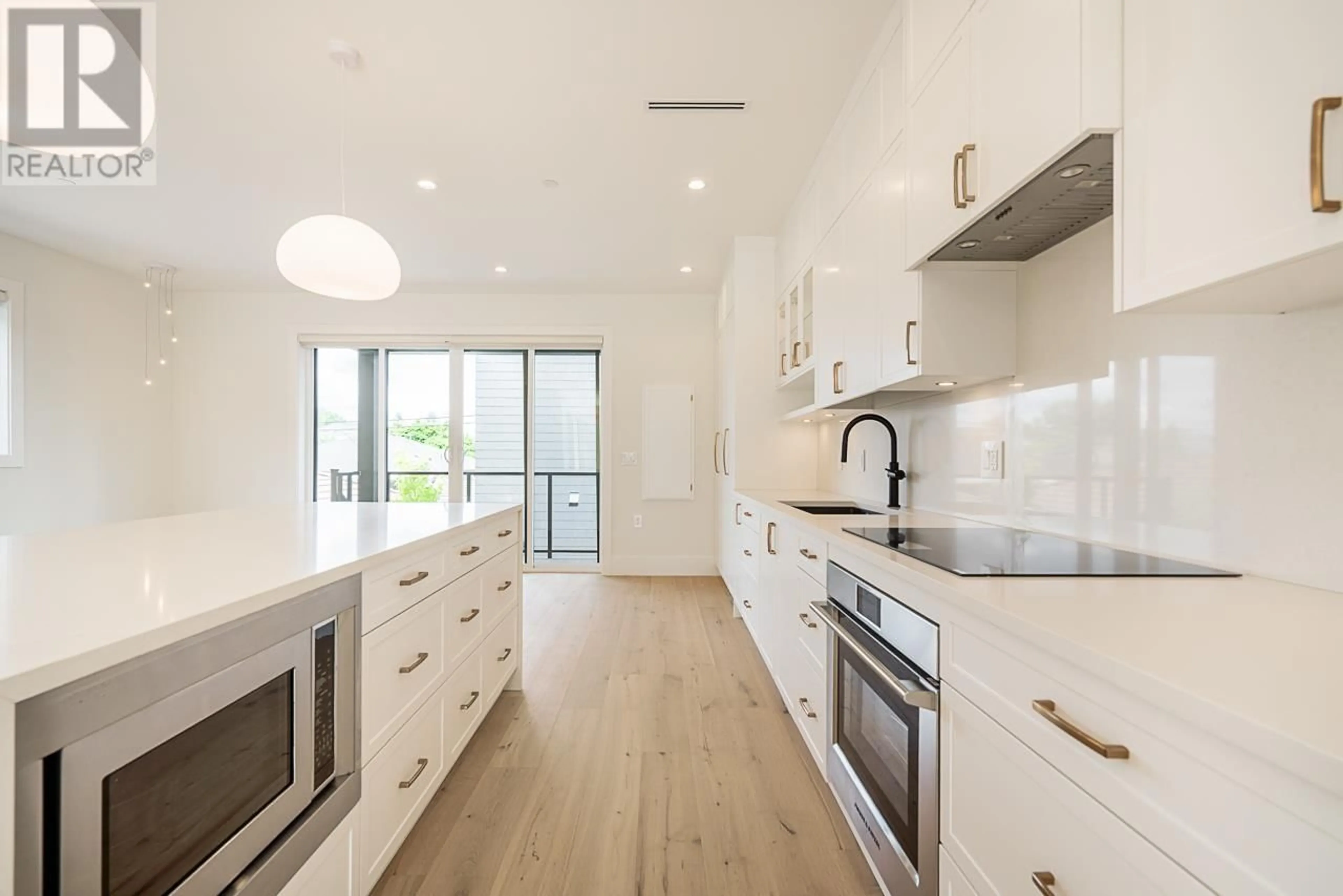 Open concept kitchen, unknown for 45 15TH AVENUE, Vancouver British Columbia V5Y1X7