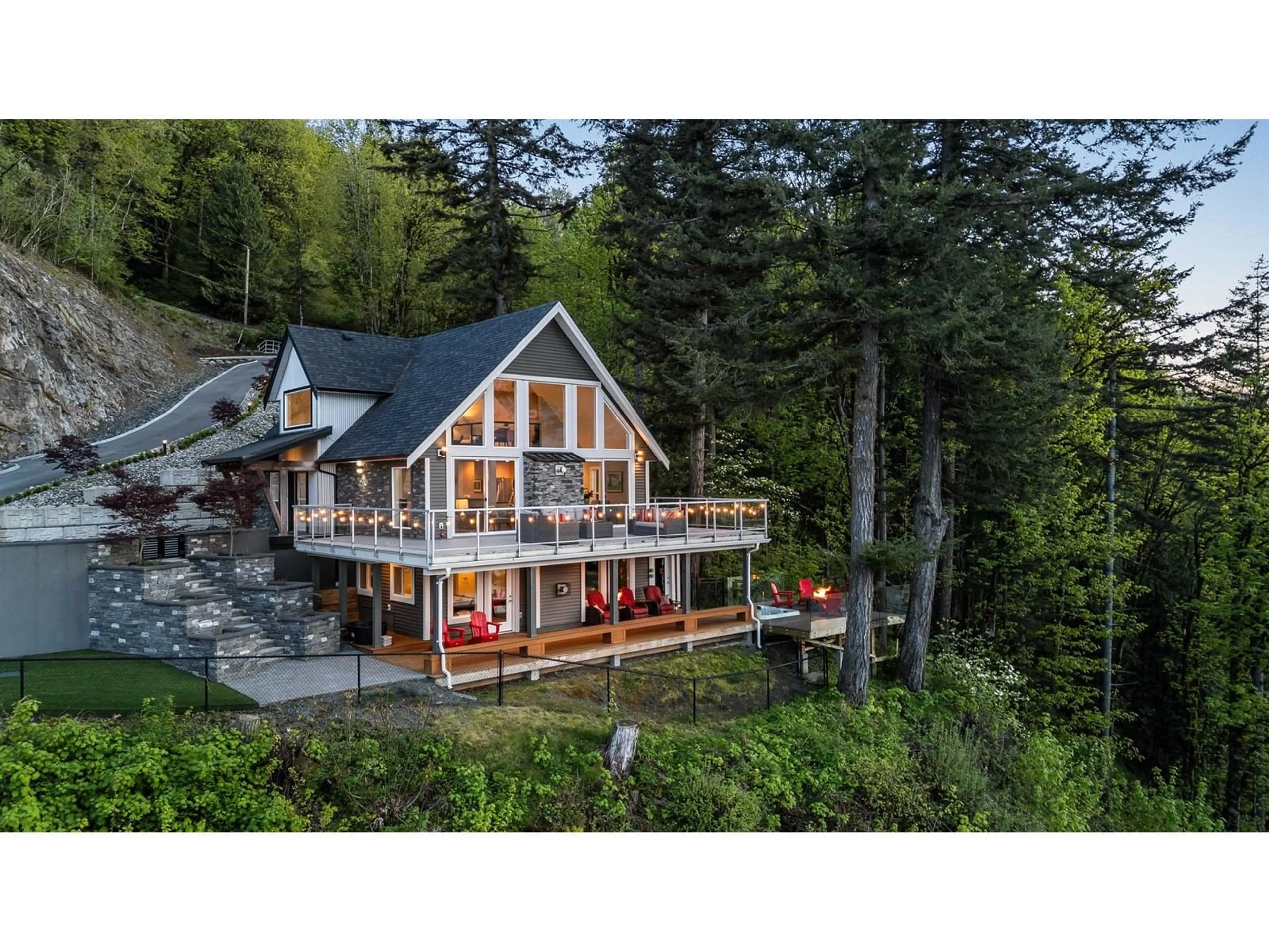 A pic from outside/outdoor area/front of a property/back of a property/a pic from drone, water/lake/river/ocean view for 43319 OLD ORCHARD ROAD, Chilliwack British Columbia V2R4A6