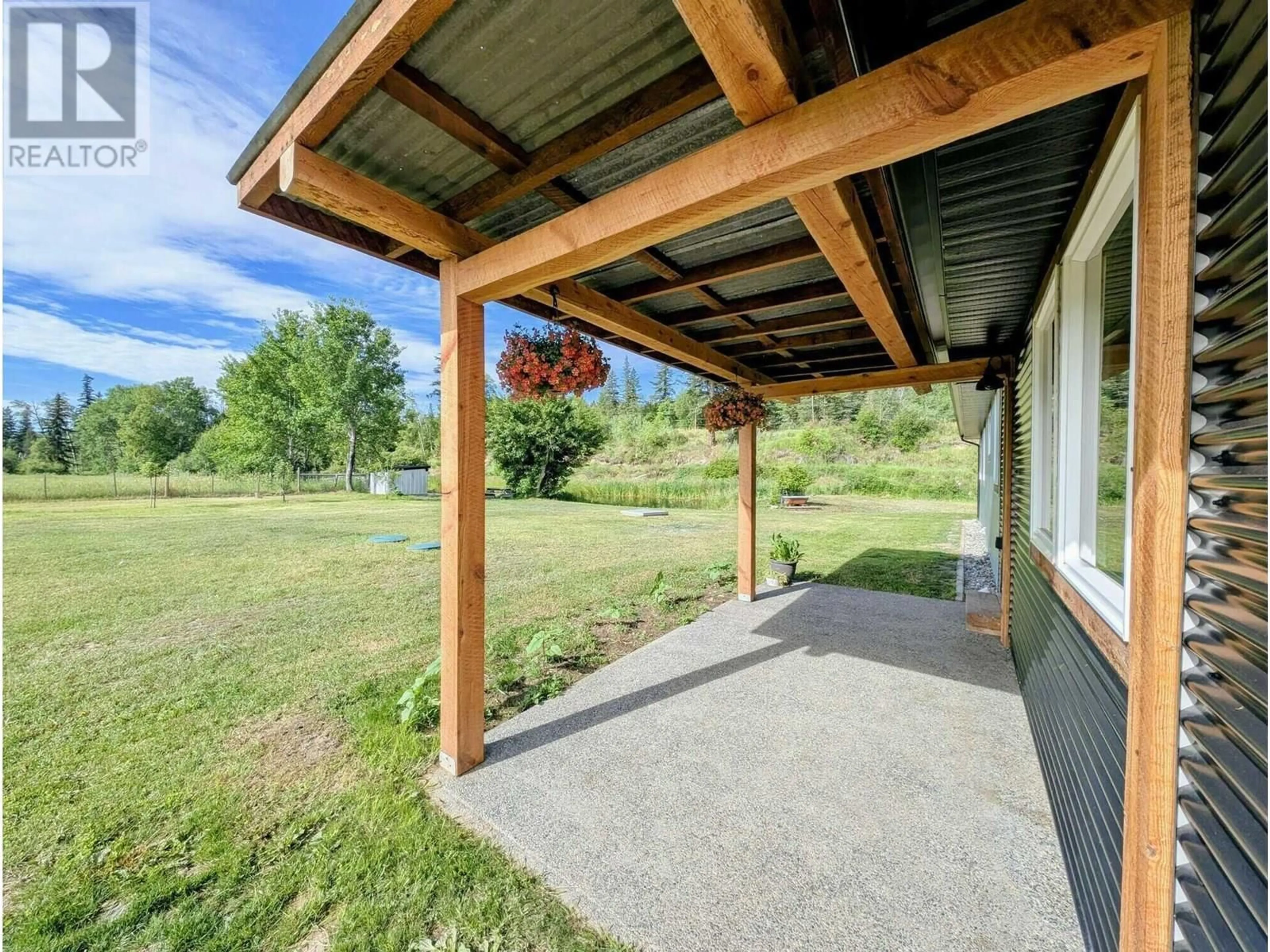 Patio, unknown for 9811 MARGUERITE FERRY WEST NO 2 ROAD, Quesnel British Columbia V2J6R6