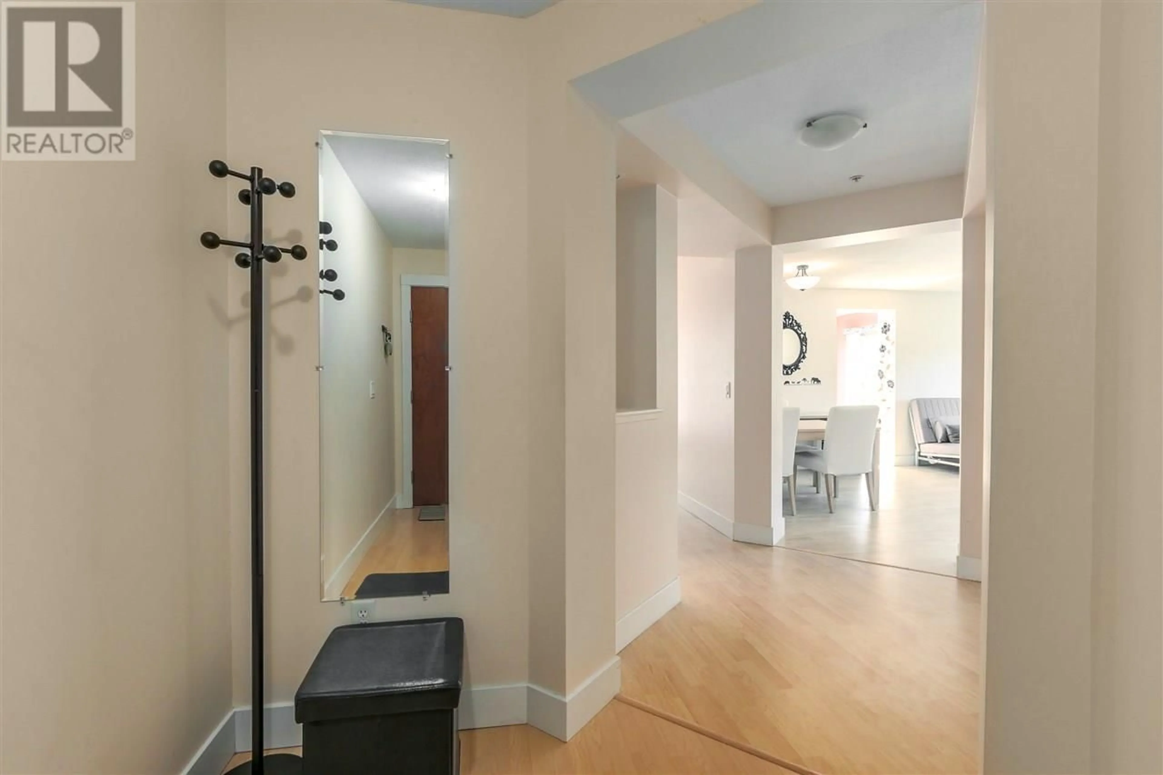 Indoor foyer for 303 - 2338 WESTERN PARKWAY, Vancouver British Columbia V6T2H7