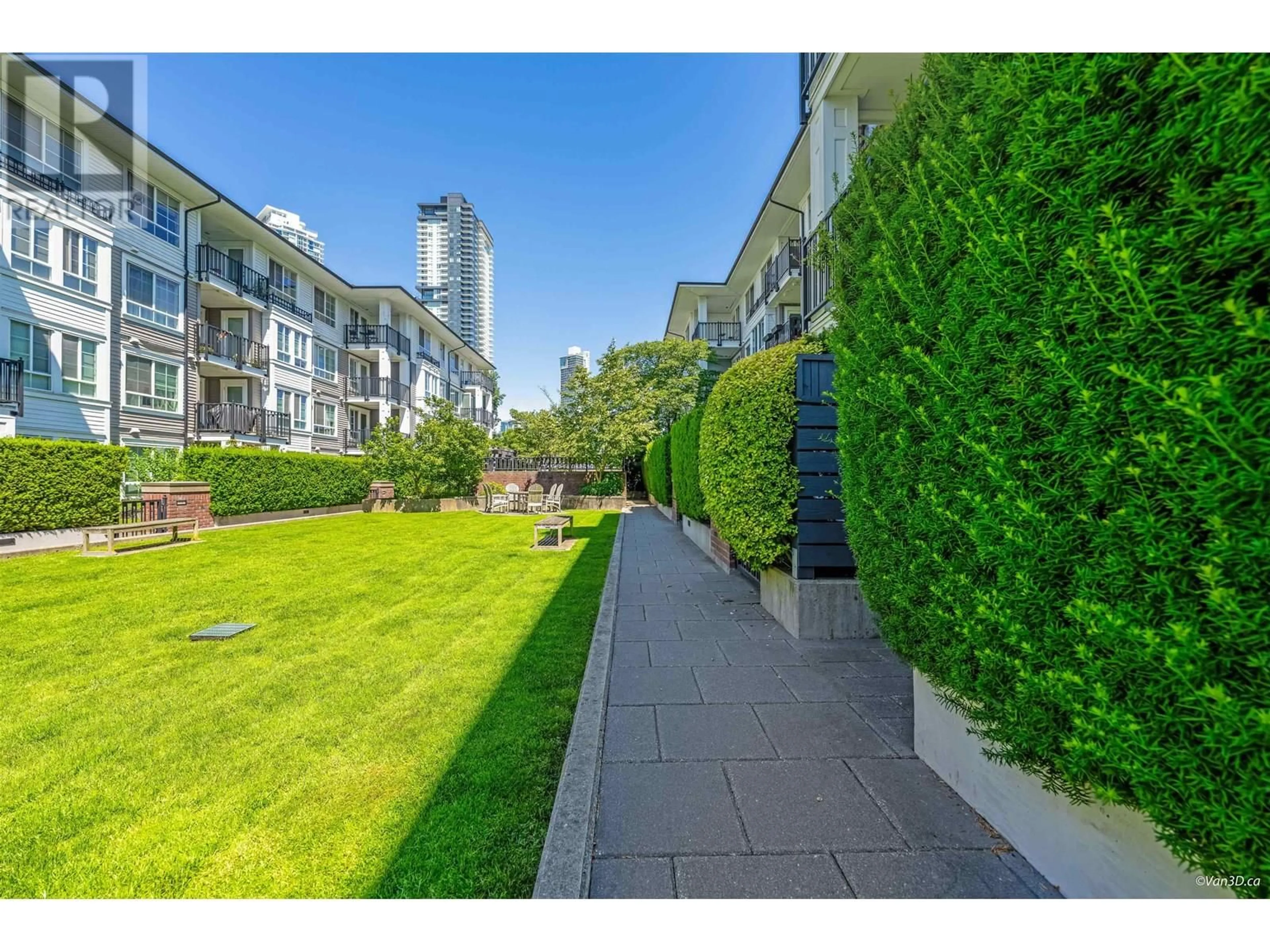Patio, street for 106 - 553 FOSTER AVENUE, Coquitlam British Columbia V3J0B5