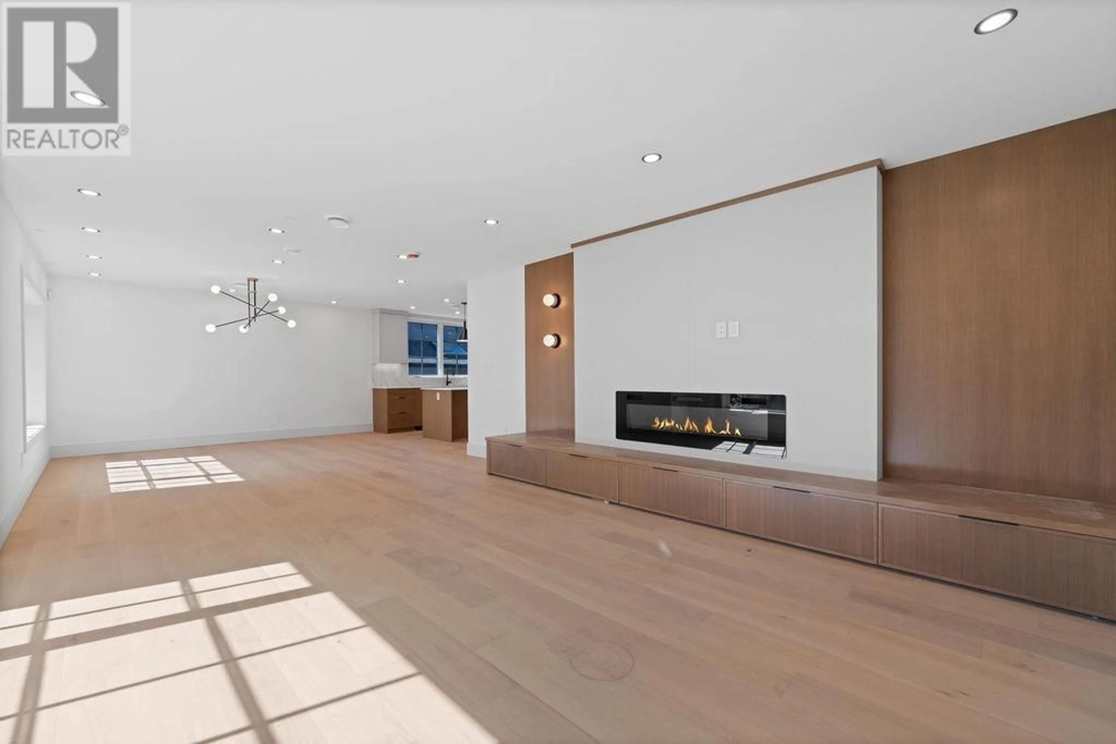 Unknown for 6841 CYPRESS STREET, Vancouver British Columbia V6P5L9