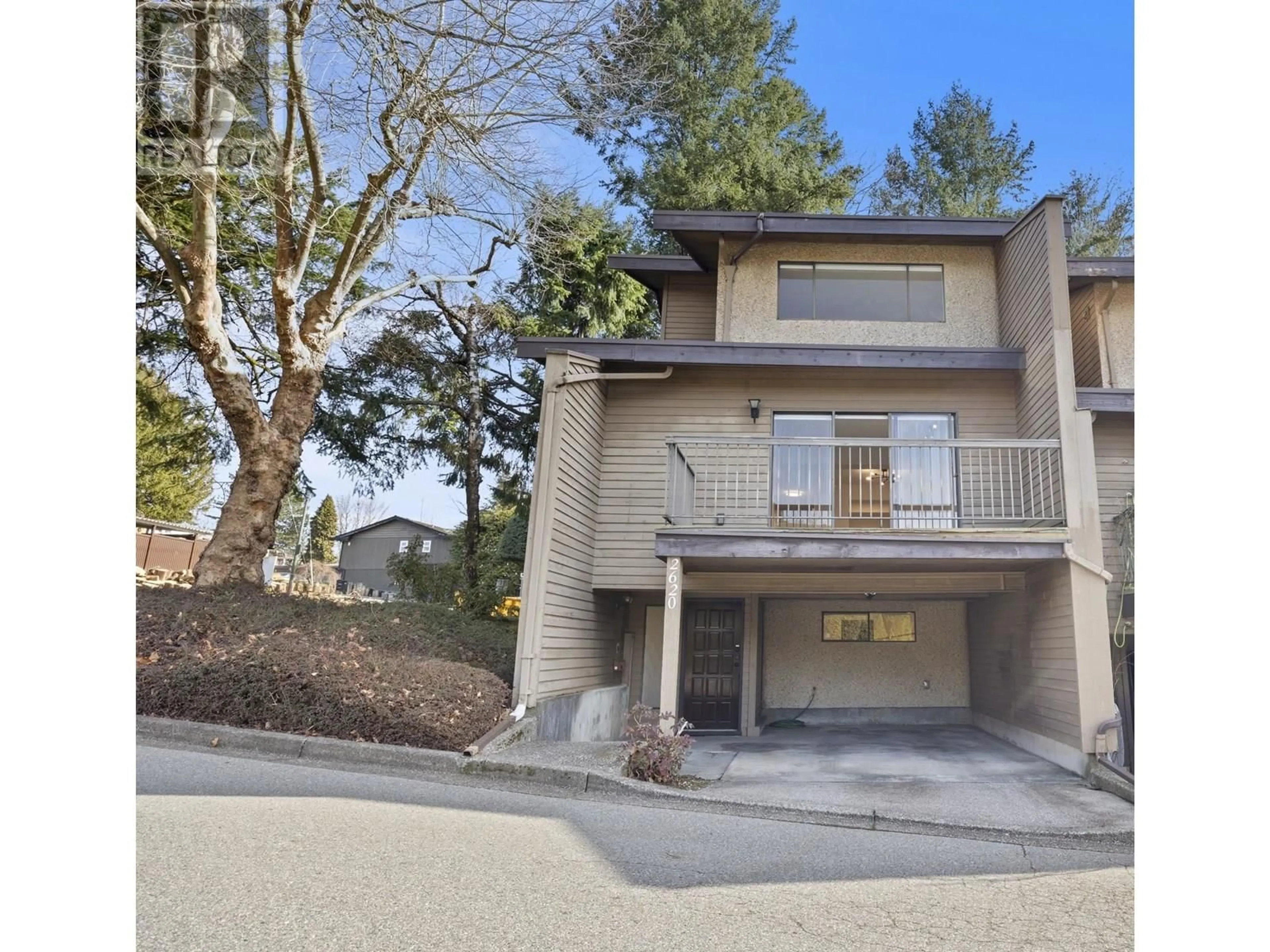 A pic from outside/outdoor area/front of a property/back of a property/a pic from drone, street for 2620 MOORCROFT COURT, Burnaby British Columbia V5B4R2