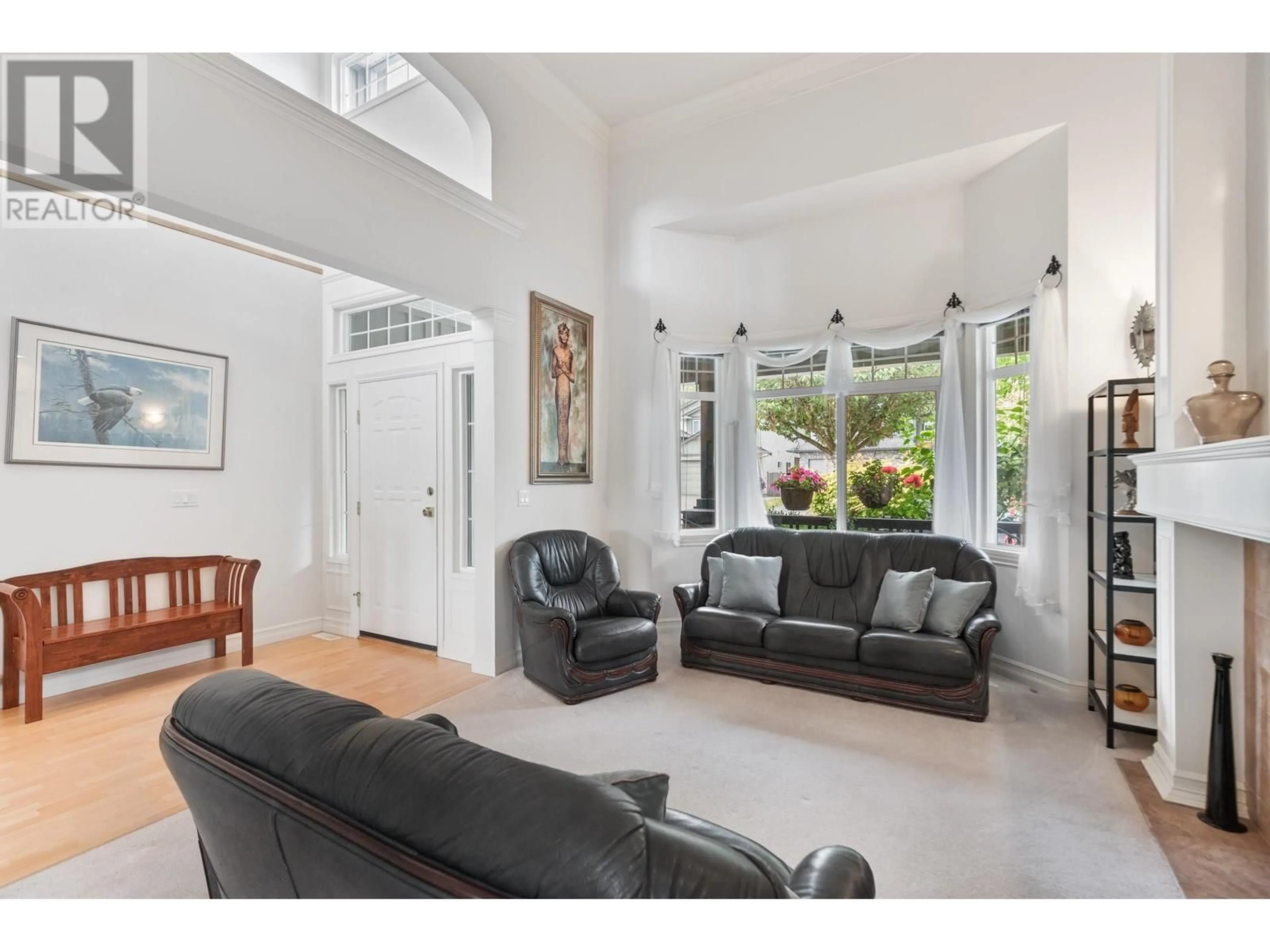 Living room with furniture, unknown for 11728 CREEKSIDE STREET, Maple Ridge British Columbia V4R2V4