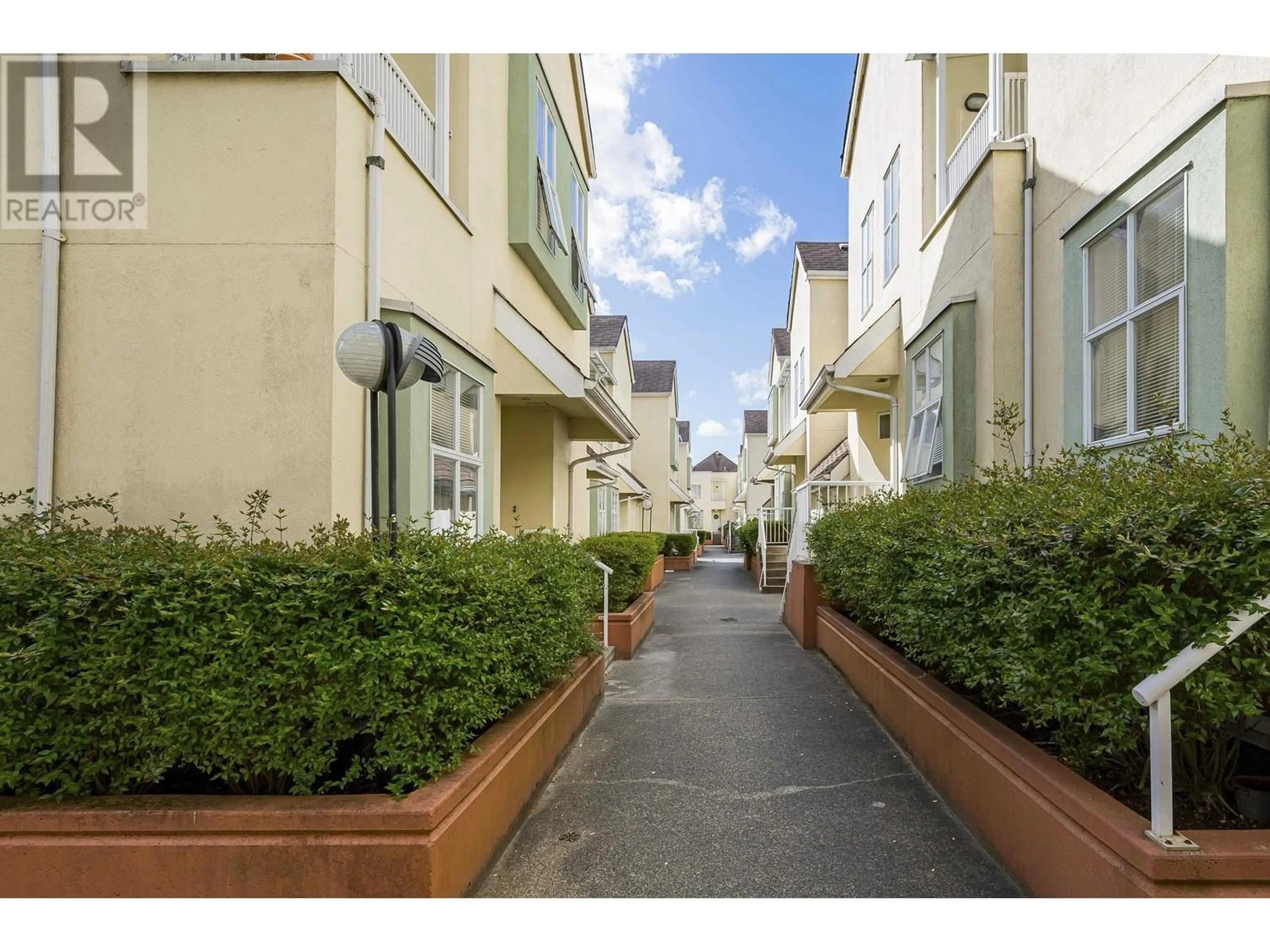 Patio, street for 384 - 8333 JONES ROAD, Richmond British Columbia V6Y3W9
