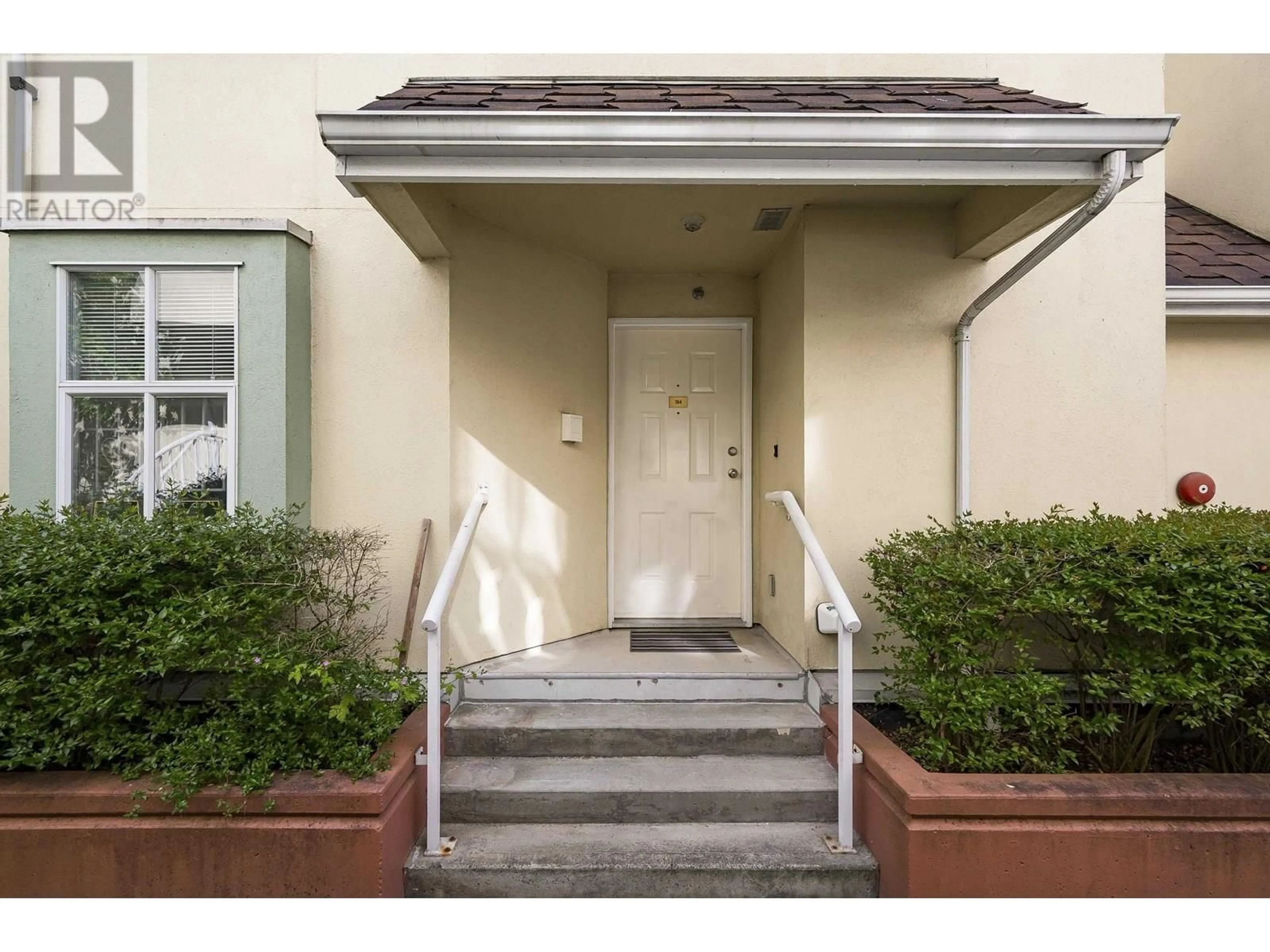 Indoor entryway for 384 - 8333 JONES ROAD, Richmond British Columbia V6Y3W9
