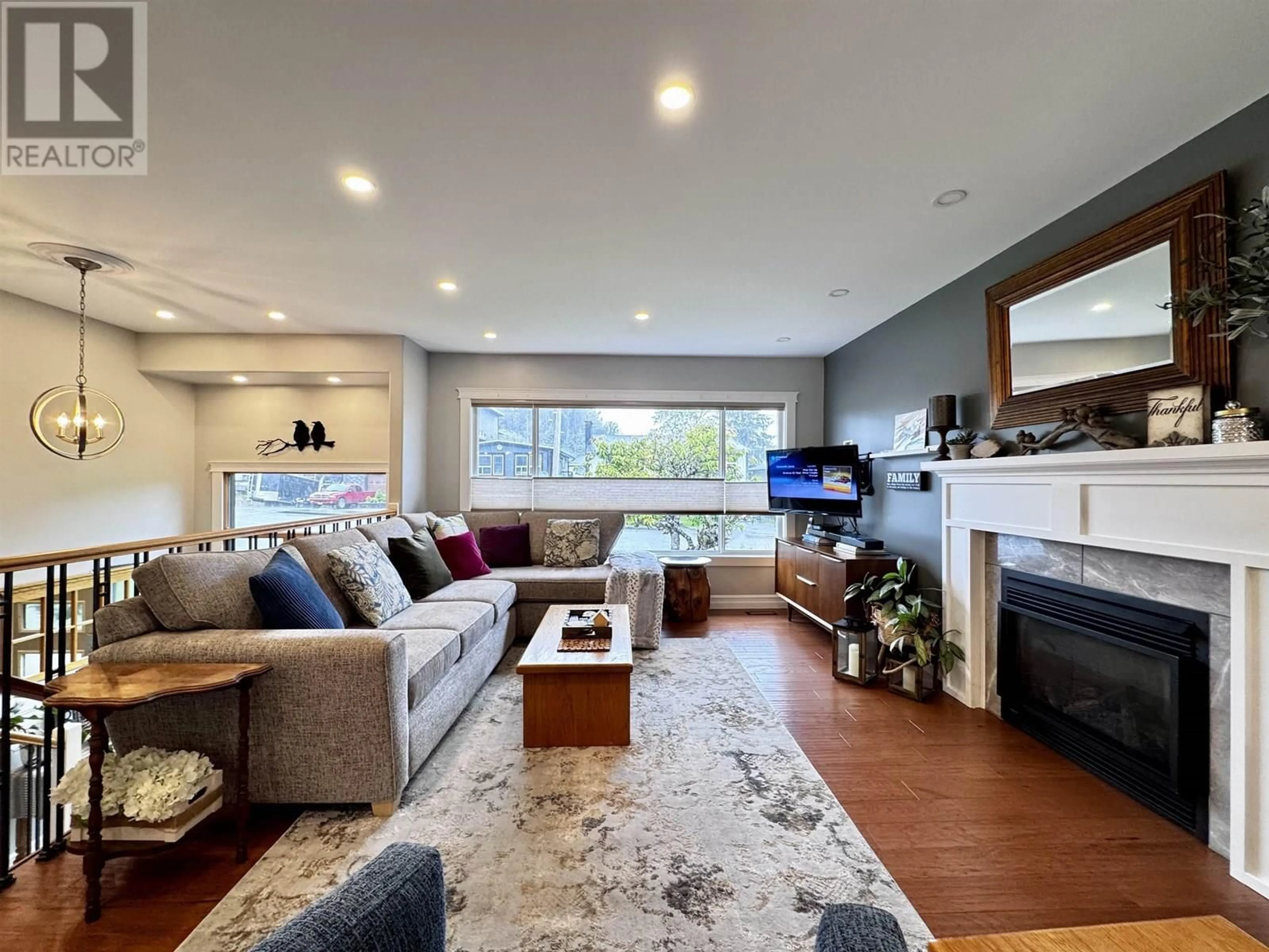 Living room with furniture, wood/laminate floor for 1514 JAMAICA AVENUE, Prince Rupert British Columbia V8J2Y5