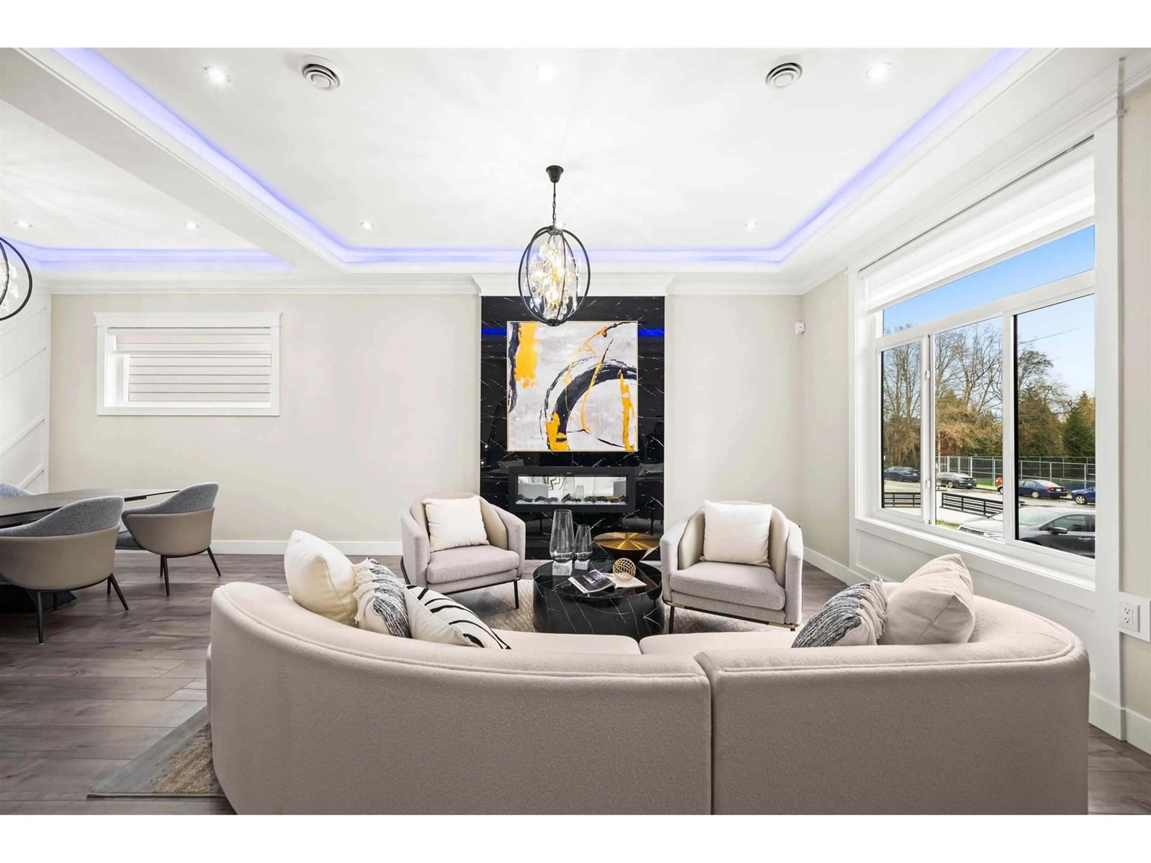 Living room with furniture, unknown for 16117 108, Surrey British Columbia V4N1P2
