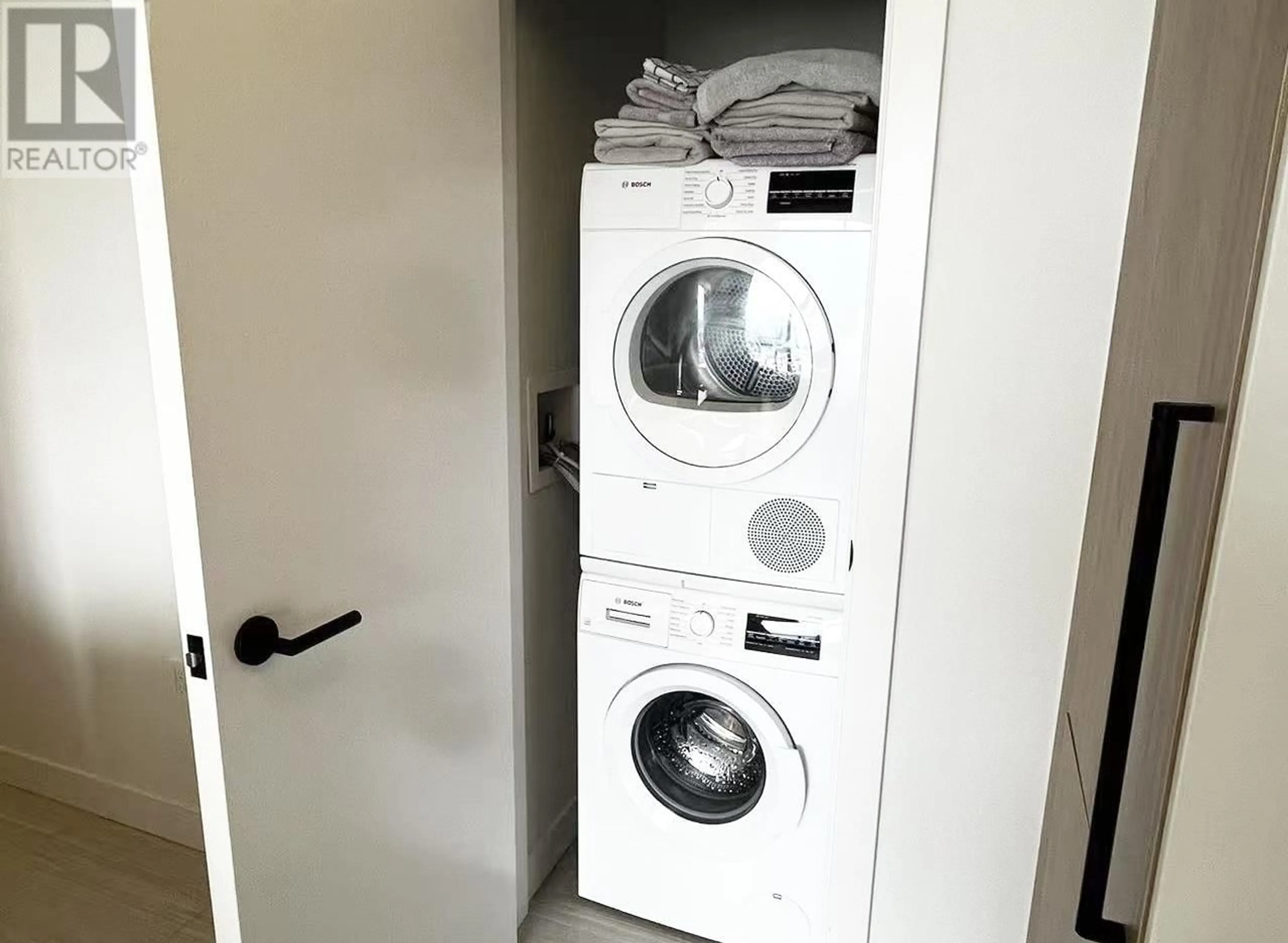 Laundry room for 1602 - 5058 JOYCE STREET, Vancouver British Columbia V5R0J9
