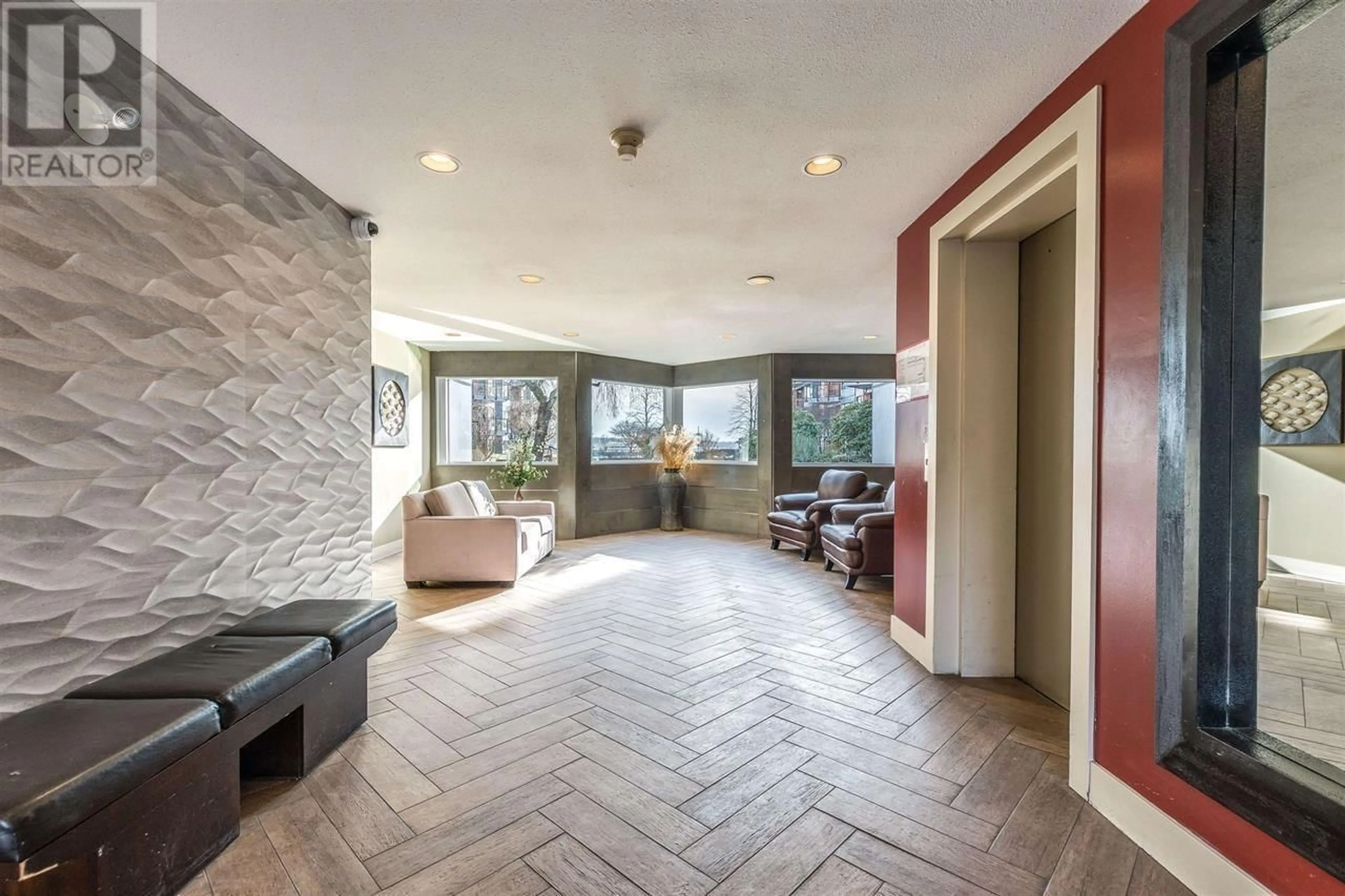 Lobby for 119 - 1150 QUAYSIDE DRIVE, New Westminster British Columbia V3M6E1