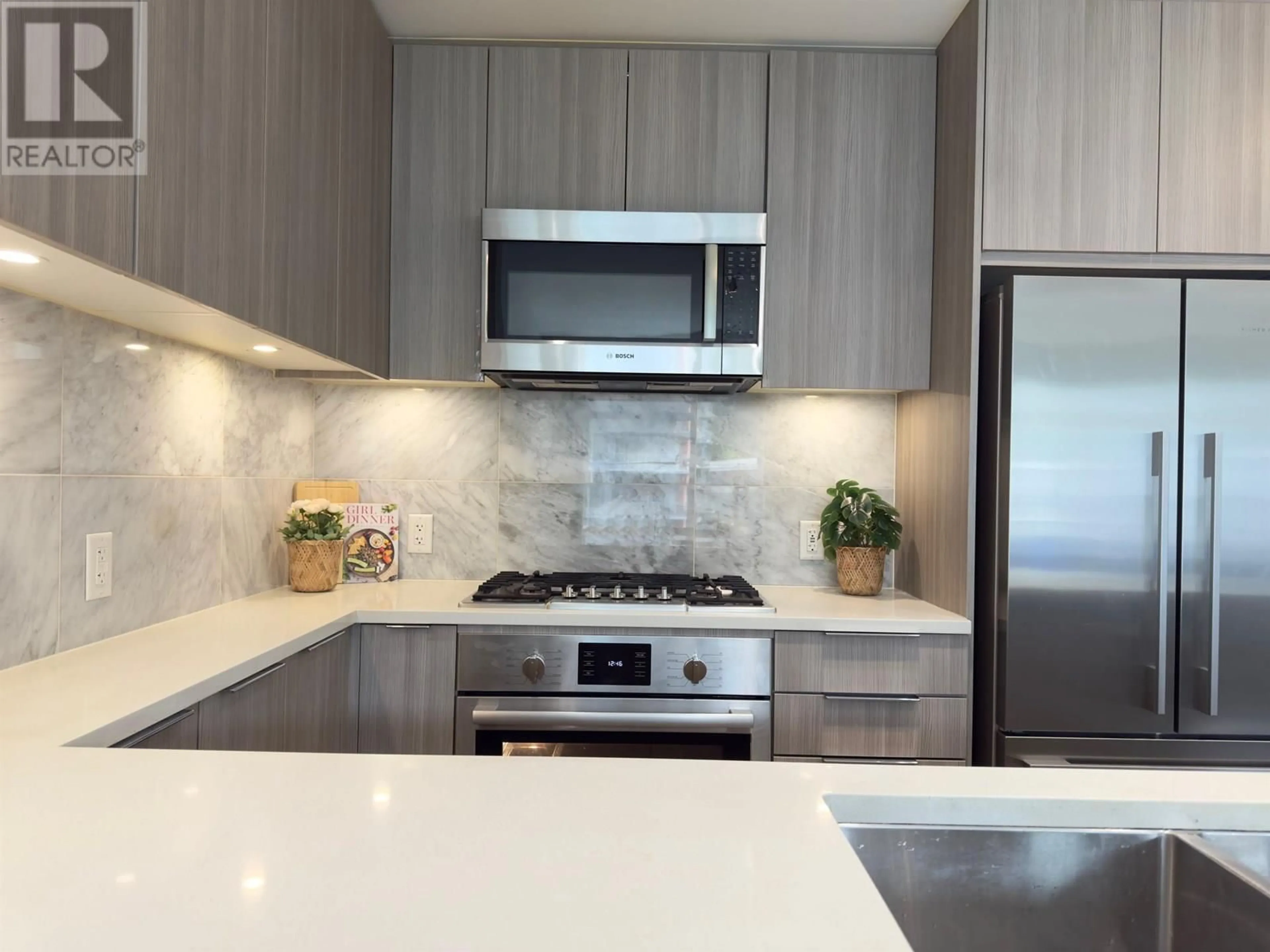 Contemporary kitchen, unknown for 510 - 3289 RIVERWALK AVENUE, Vancouver British Columbia V5S0G2