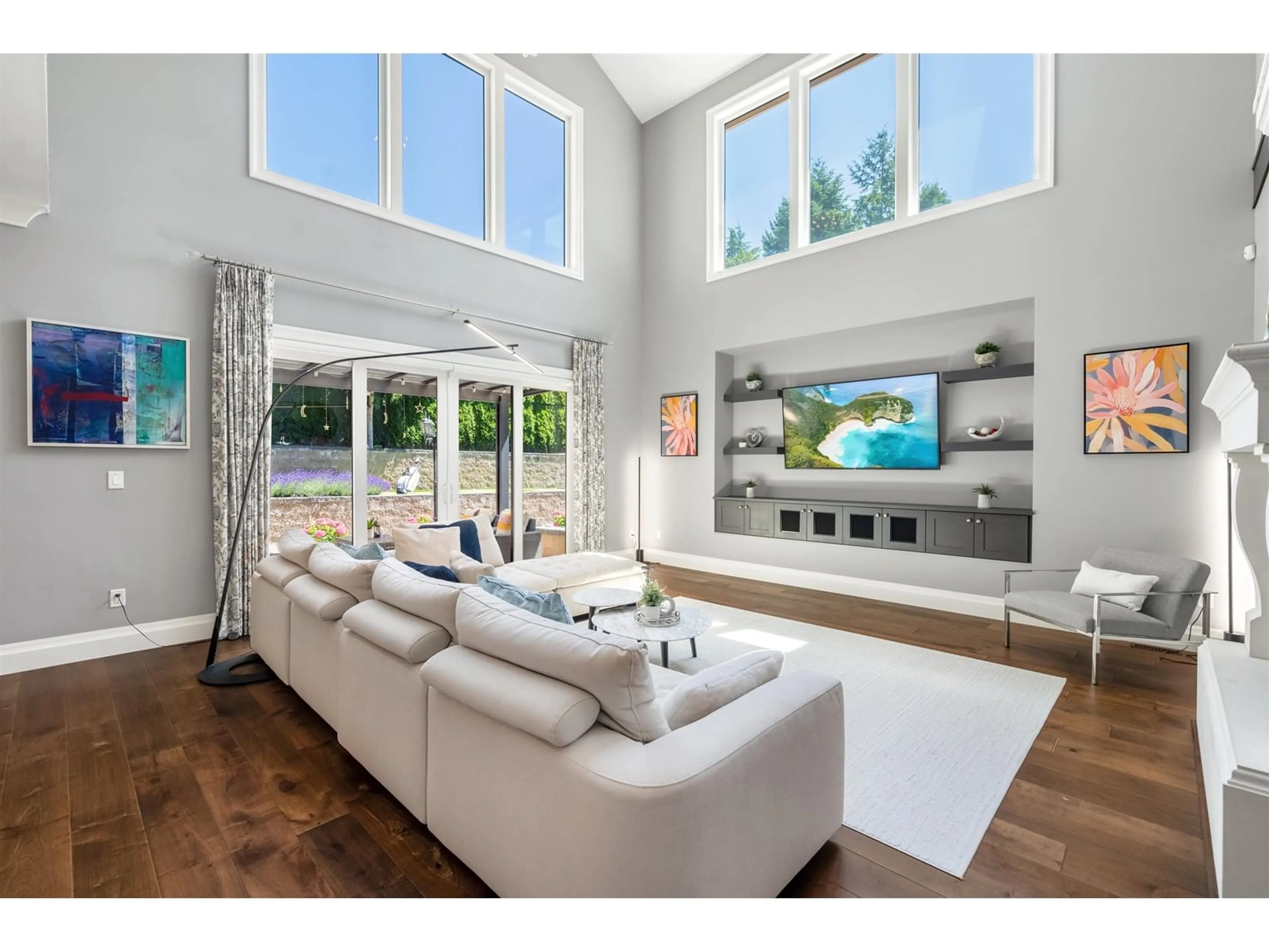 Living room with furniture, unknown for 3088 144, Surrey British Columbia V4P1R1