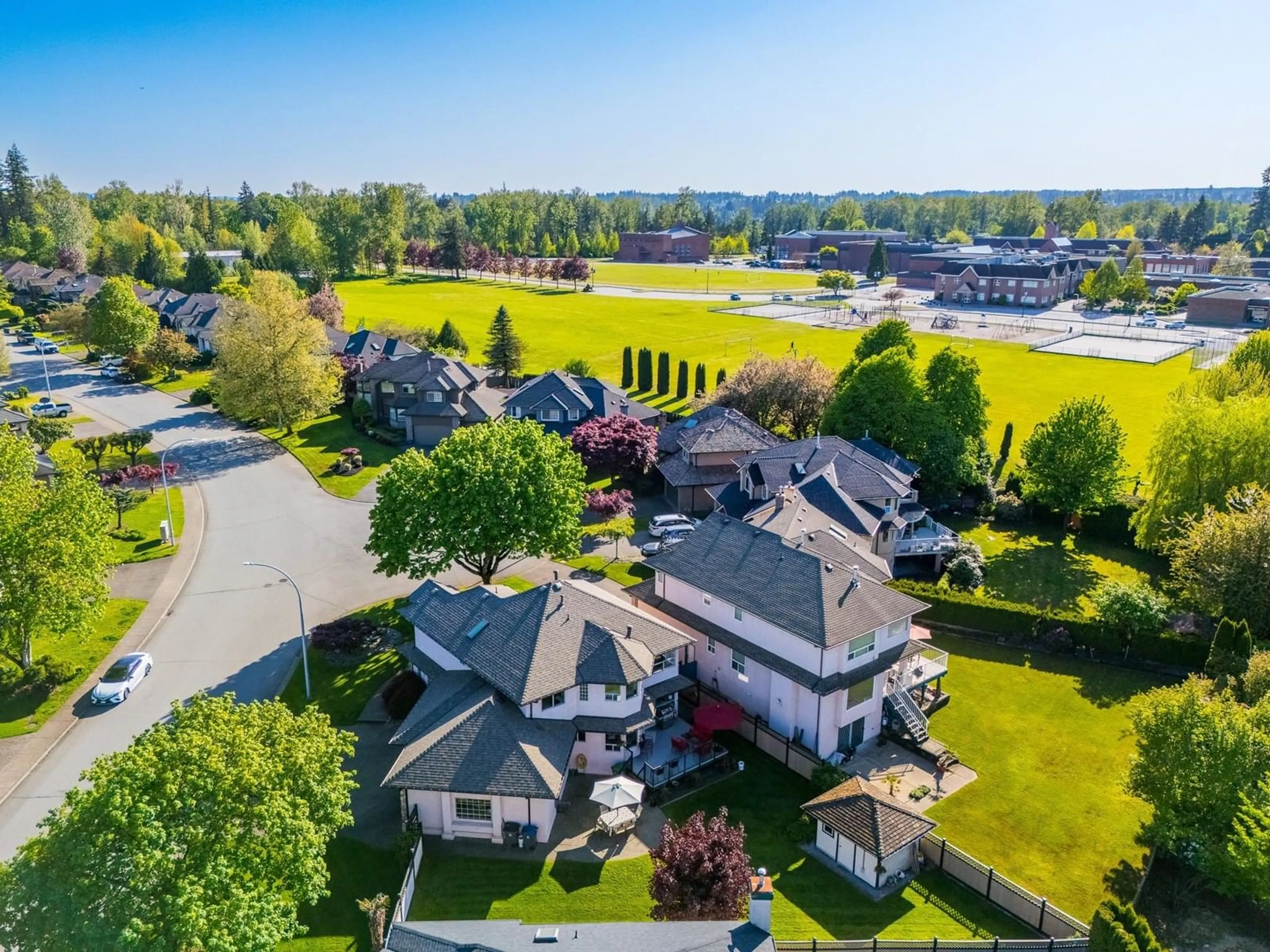 A pic from outside/outdoor area/front of a property/back of a property/a pic from drone, unknown for 10289 170A, Surrey British Columbia V4N3L1