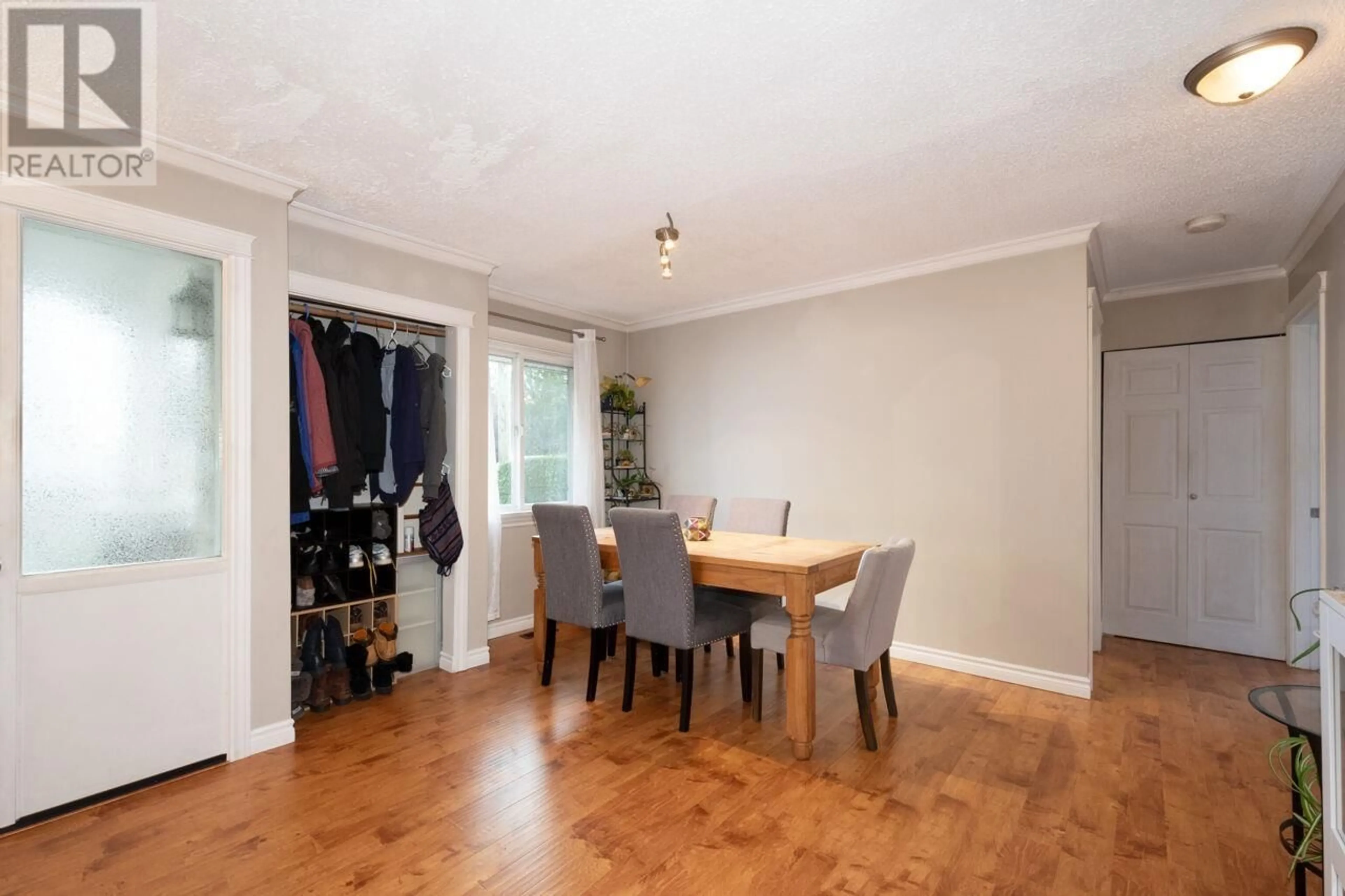 Dining room, wood/laminate floor for 20899 CAMWOOD AVENUE, Maple Ridge British Columbia V2X2N9