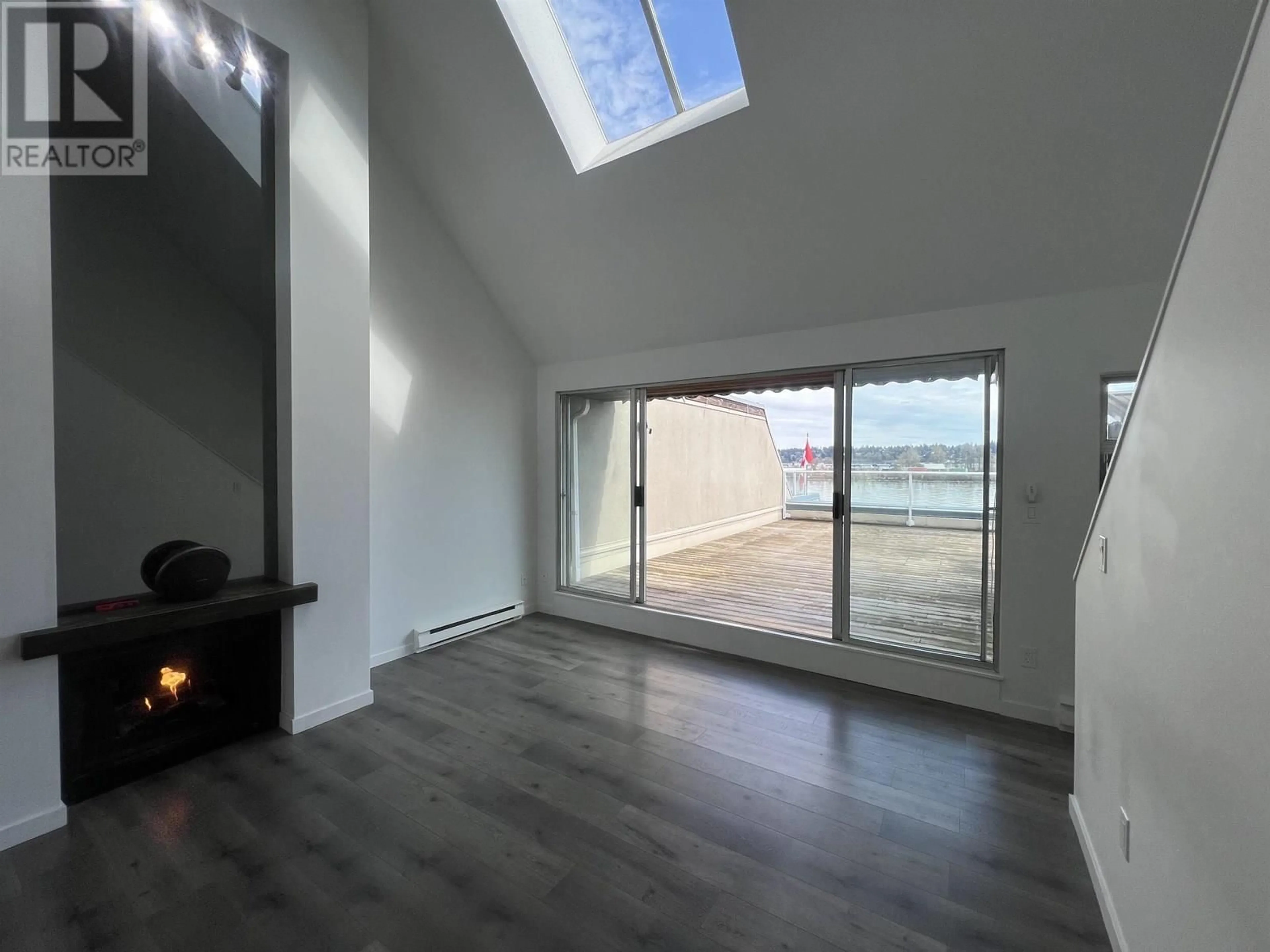 A pic of a room for 404 - 3 K DE K COURT, New Westminster British Columbia V3M6B6
