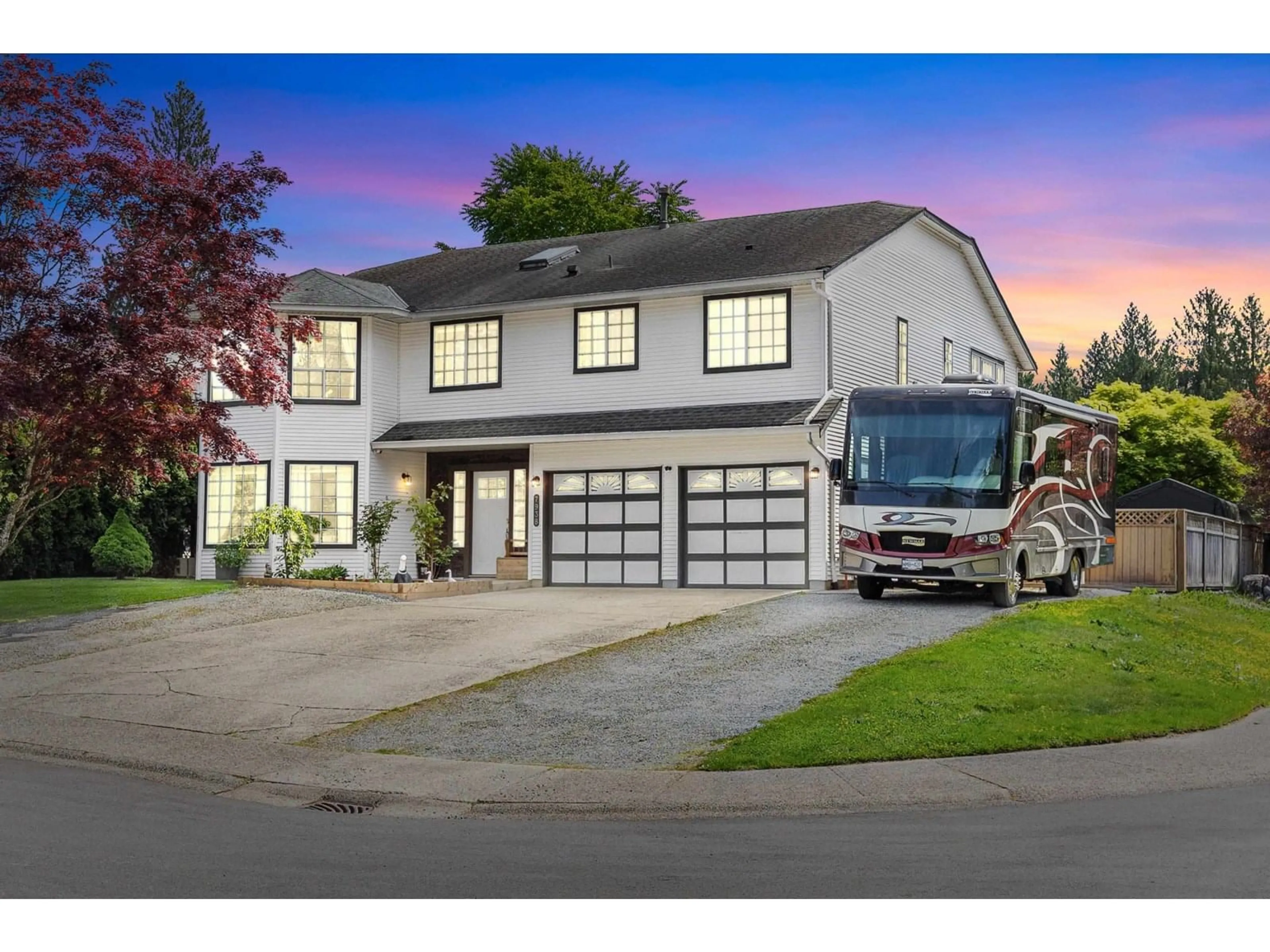 Home with vinyl exterior material, street for 7938 FINCH, Mission British Columbia V2V6J8
