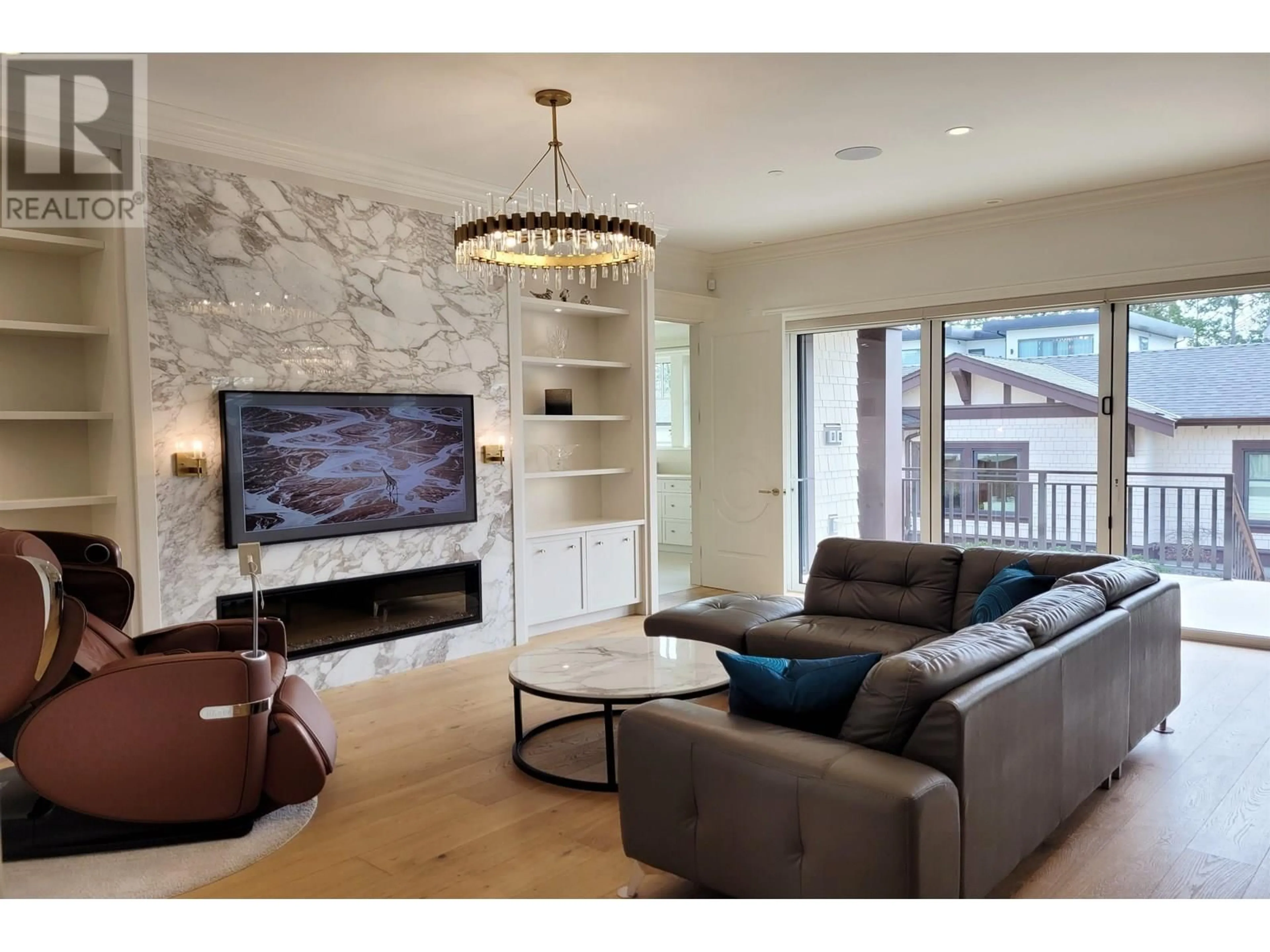 Living room with furniture, unknown for 3838 50TH AVENUE, Vancouver British Columbia V6N3V5