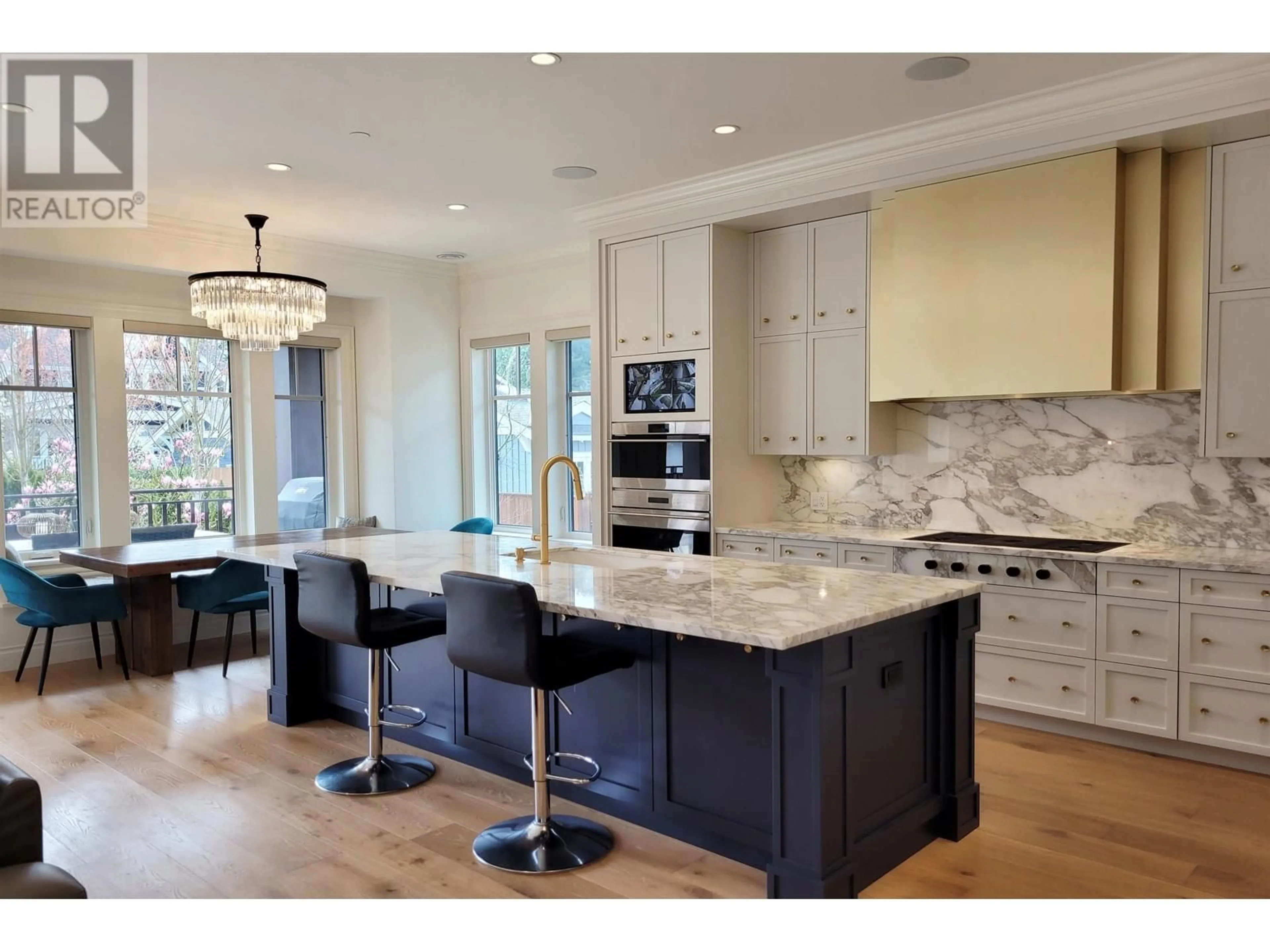 Open concept kitchen, ceramic/tile floor for 3838 50TH AVENUE, Vancouver British Columbia V6N3V5