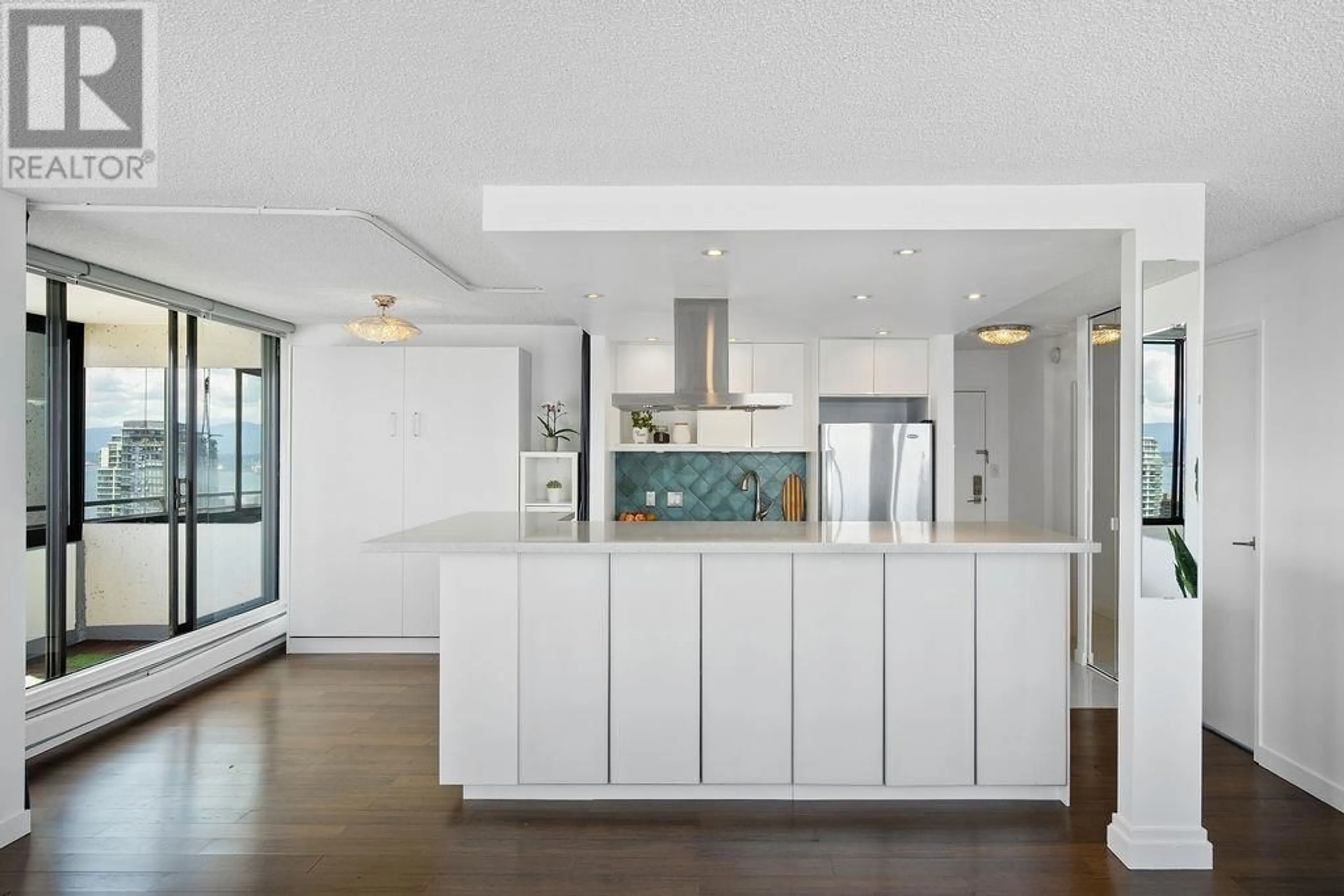Open concept kitchen, unknown for 1901 - 1816 HARO STREET, Vancouver British Columbia V6G2Y7