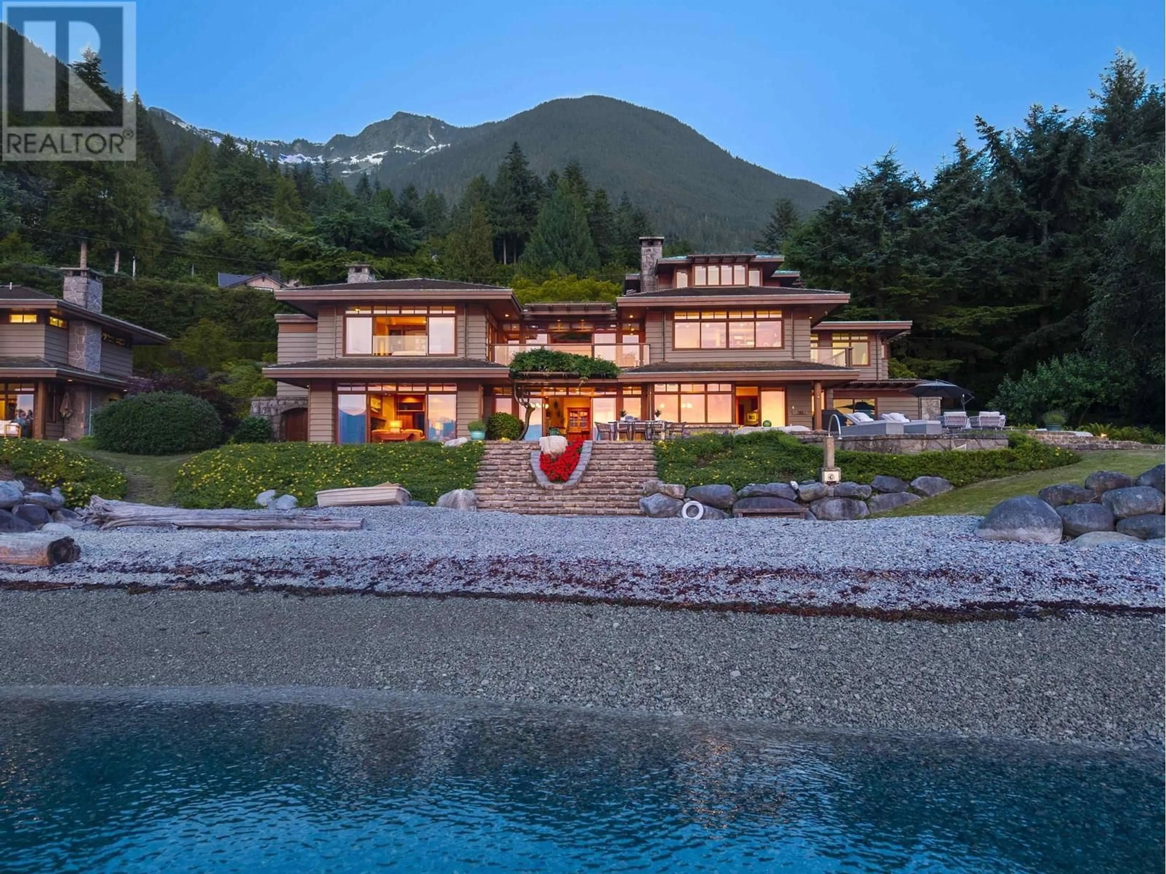 Unknown for 270 LIONS BAY AVENUE, Lions Bay British Columbia V0N2E0