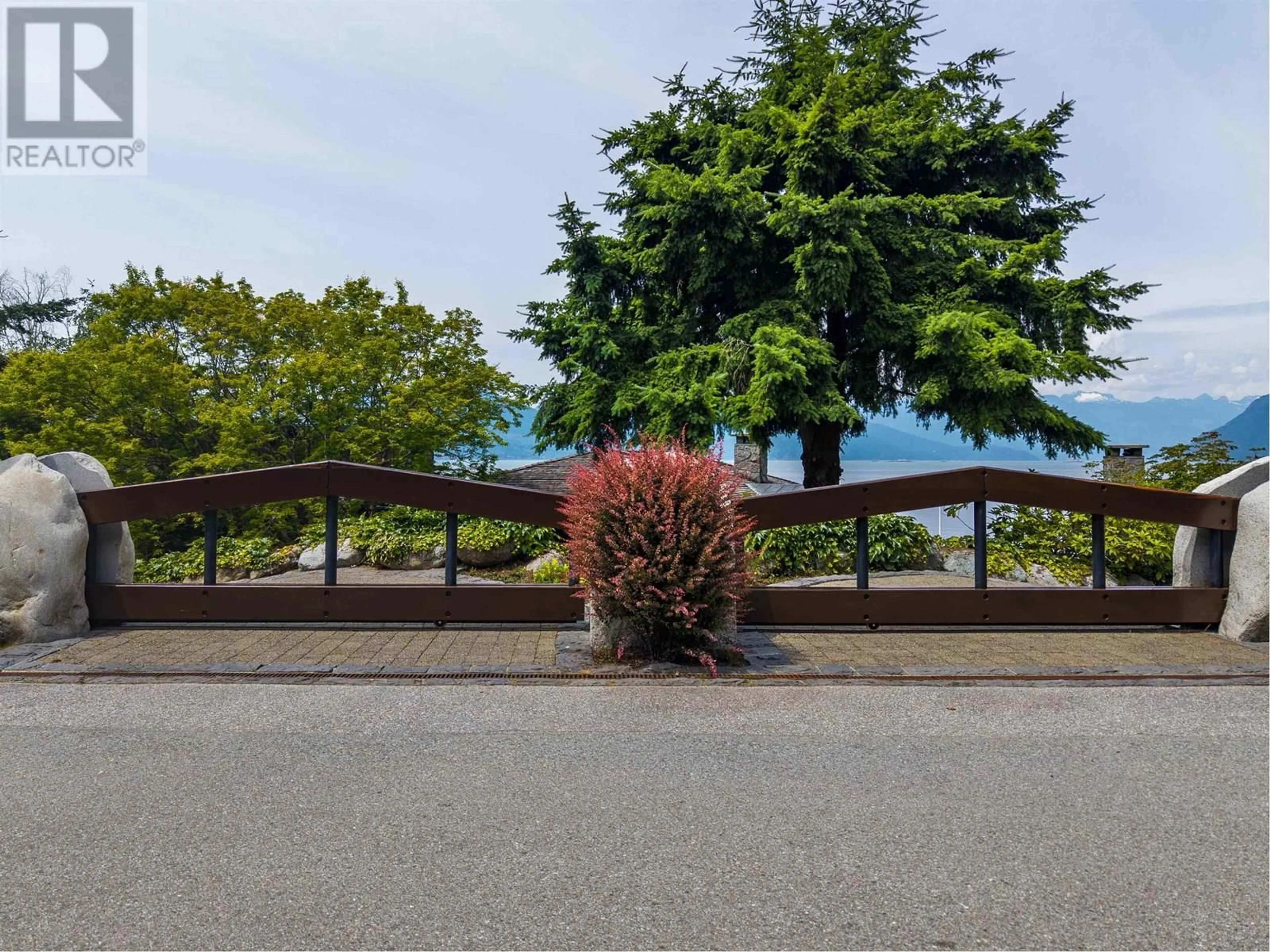 Unknown for 270 LIONS BAY AVENUE, Lions Bay British Columbia V0N2E0