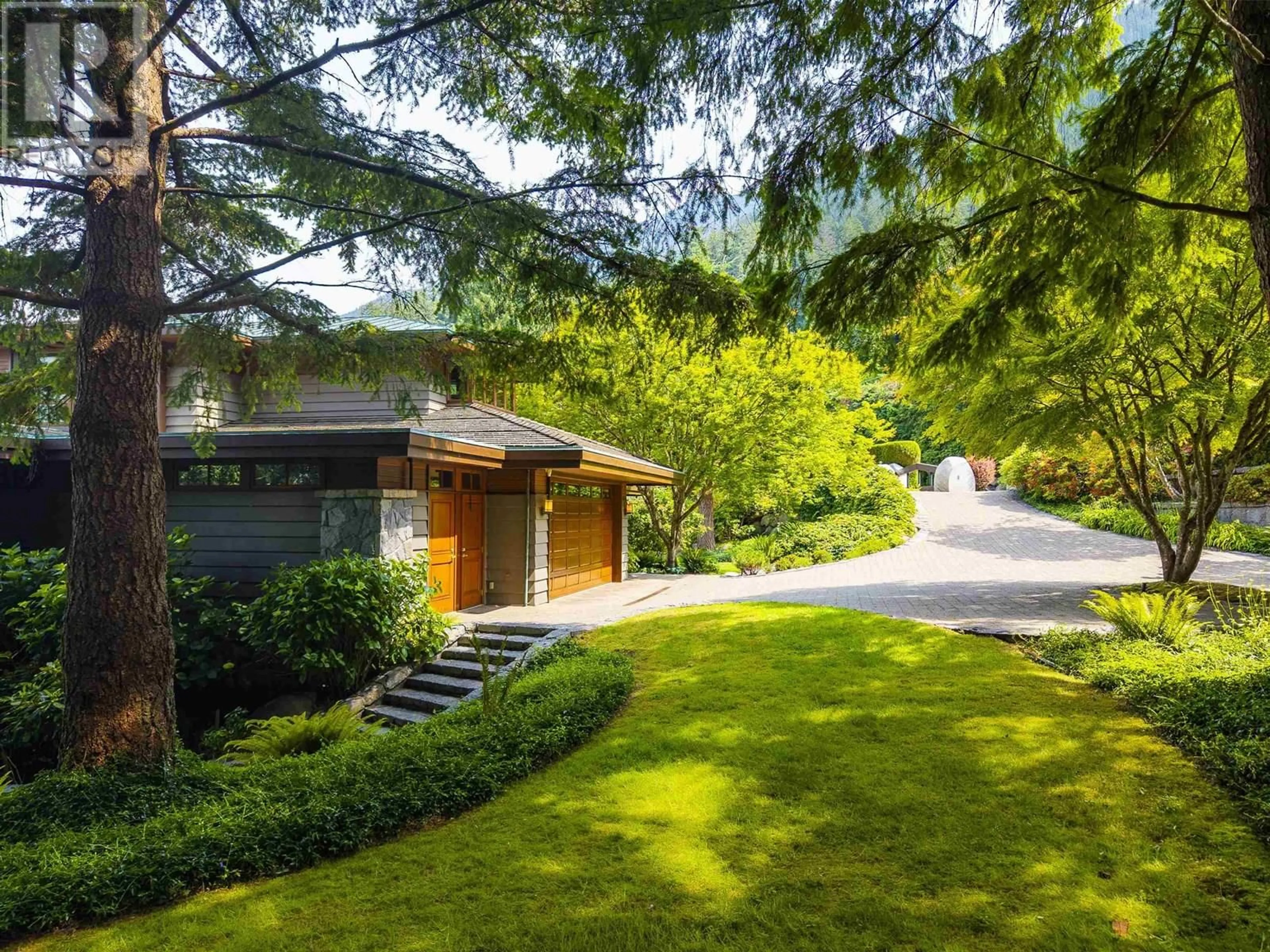 Unknown for 270 LIONS BAY AVENUE, Lions Bay British Columbia V0N2E0