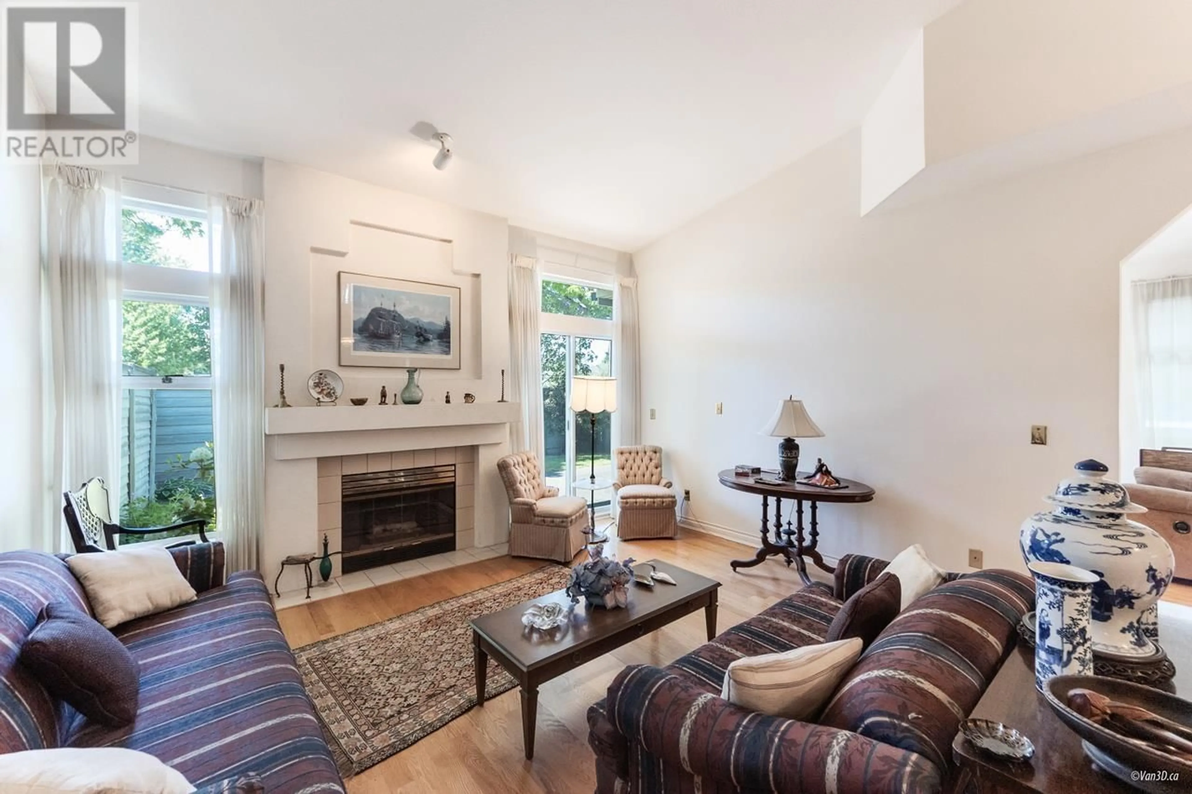 Living room with furniture, unknown for 49 - 11100 RAILWAY AVENUE, Richmond British Columbia V7E6J8