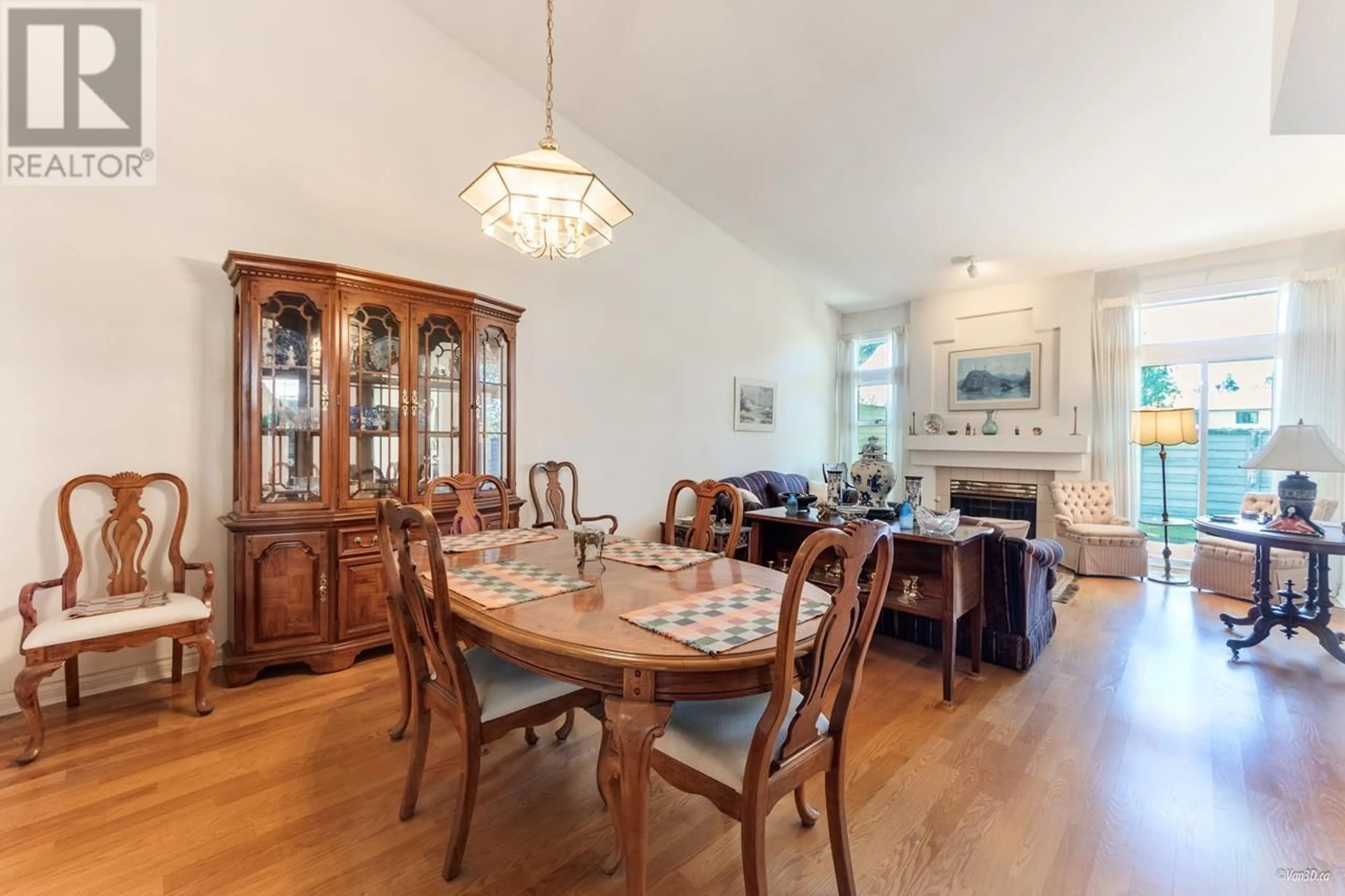 Dining room, wood/laminate floor for 49 - 11100 RAILWAY AVENUE, Richmond British Columbia V7E6J8
