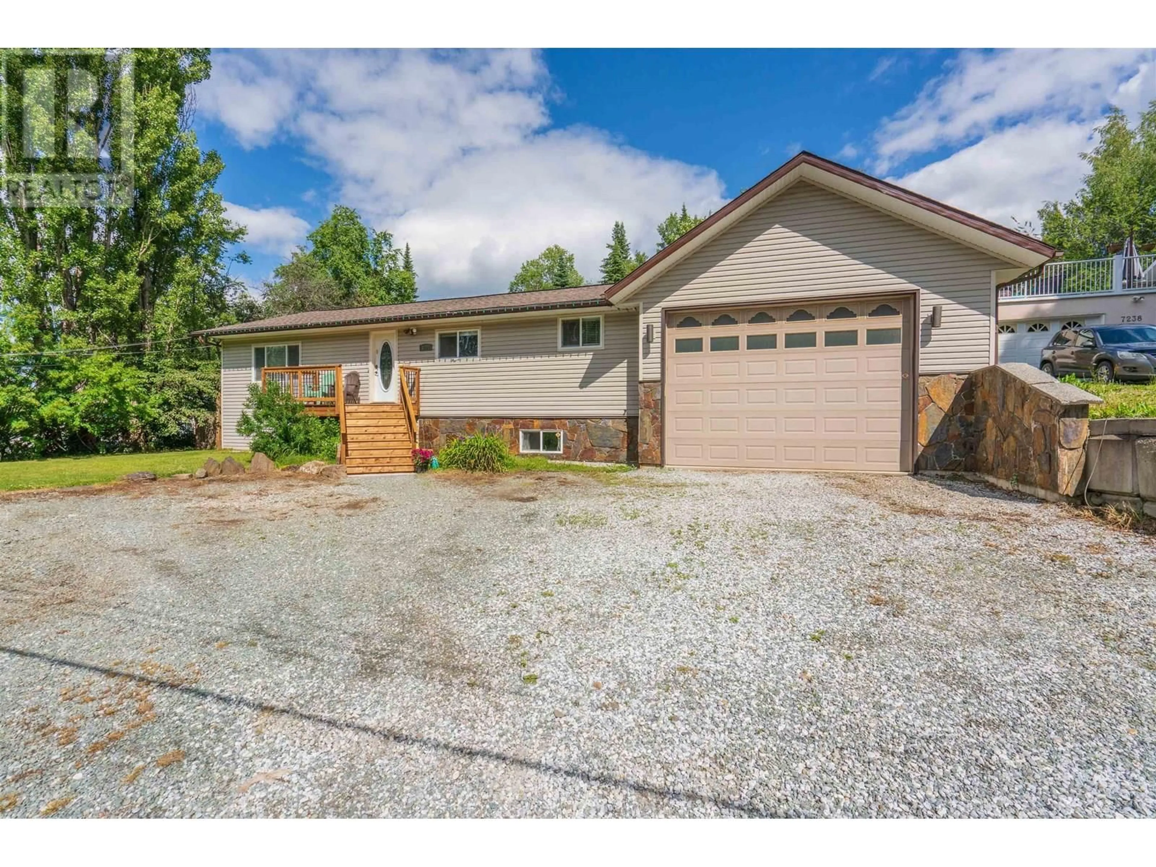 Unknown for 7200 BEAR ROAD, Prince George British Columbia V2N5N7