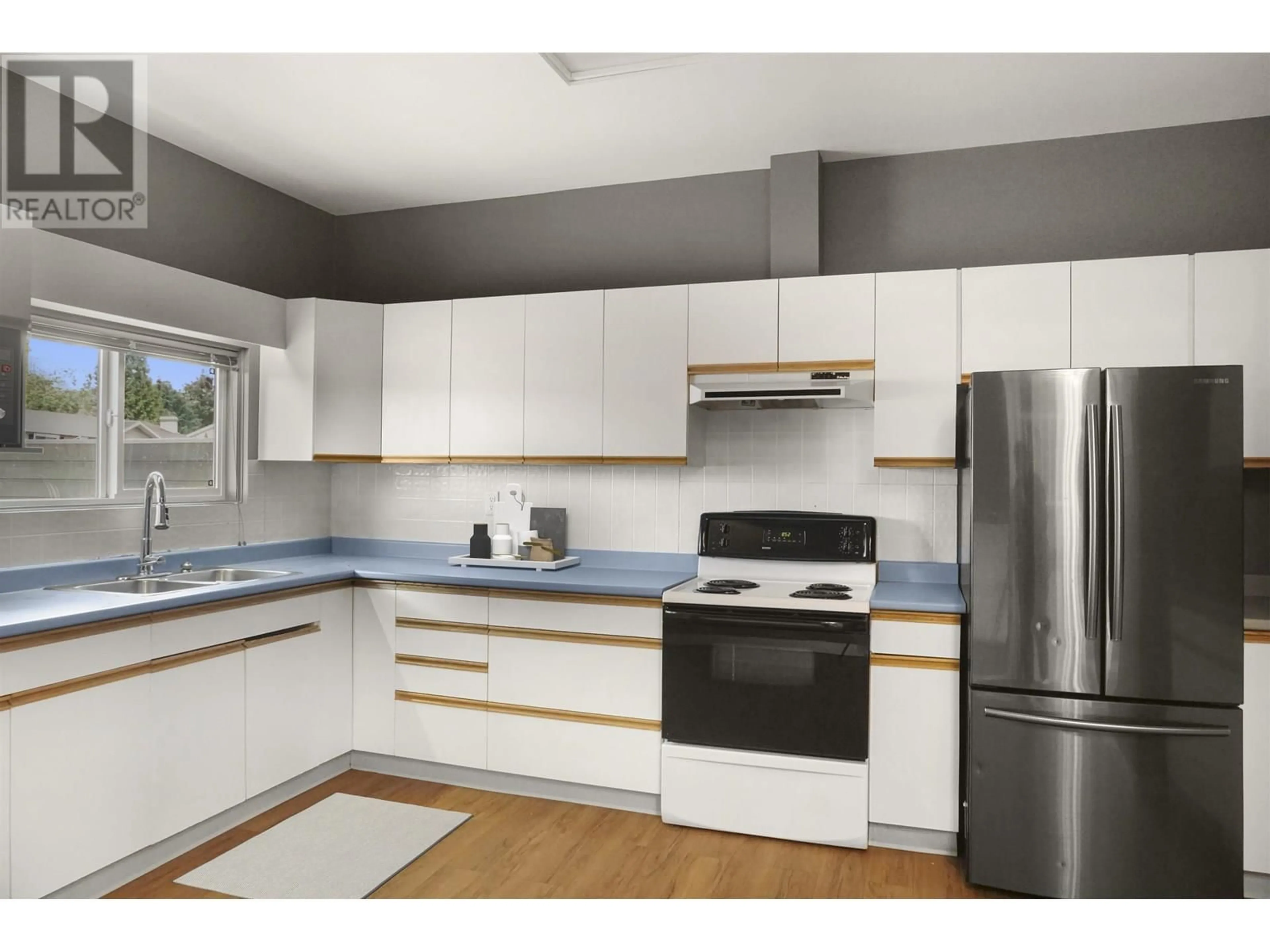 Standard kitchen, wood/laminate floor for 2 - 30 CLIFFORD STREET, Kitimat British Columbia V8C1B4