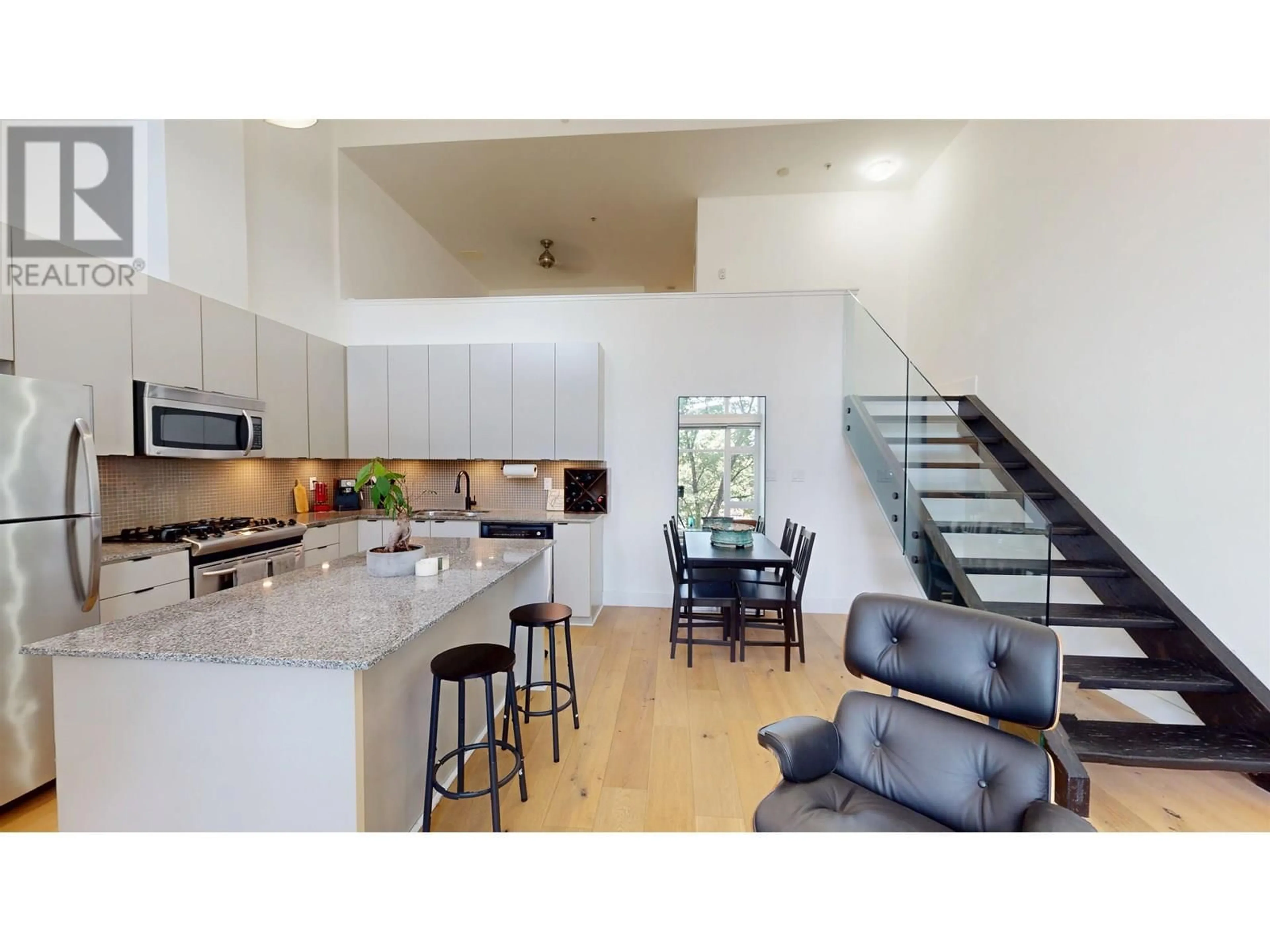 Open concept kitchen, unknown for 2727 SOPHIA STREET, Vancouver British Columbia V5T3L1