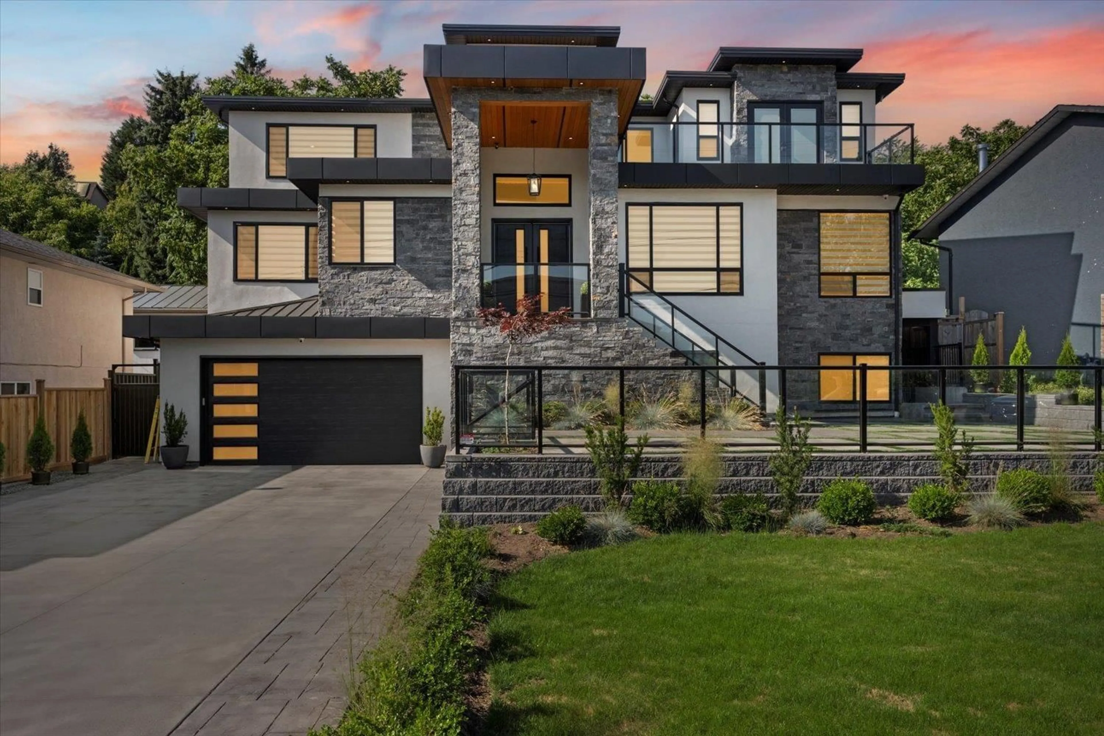 Home with brick exterior material, unknown for 35275 DELAIR, Abbotsford British Columbia V3G2E2