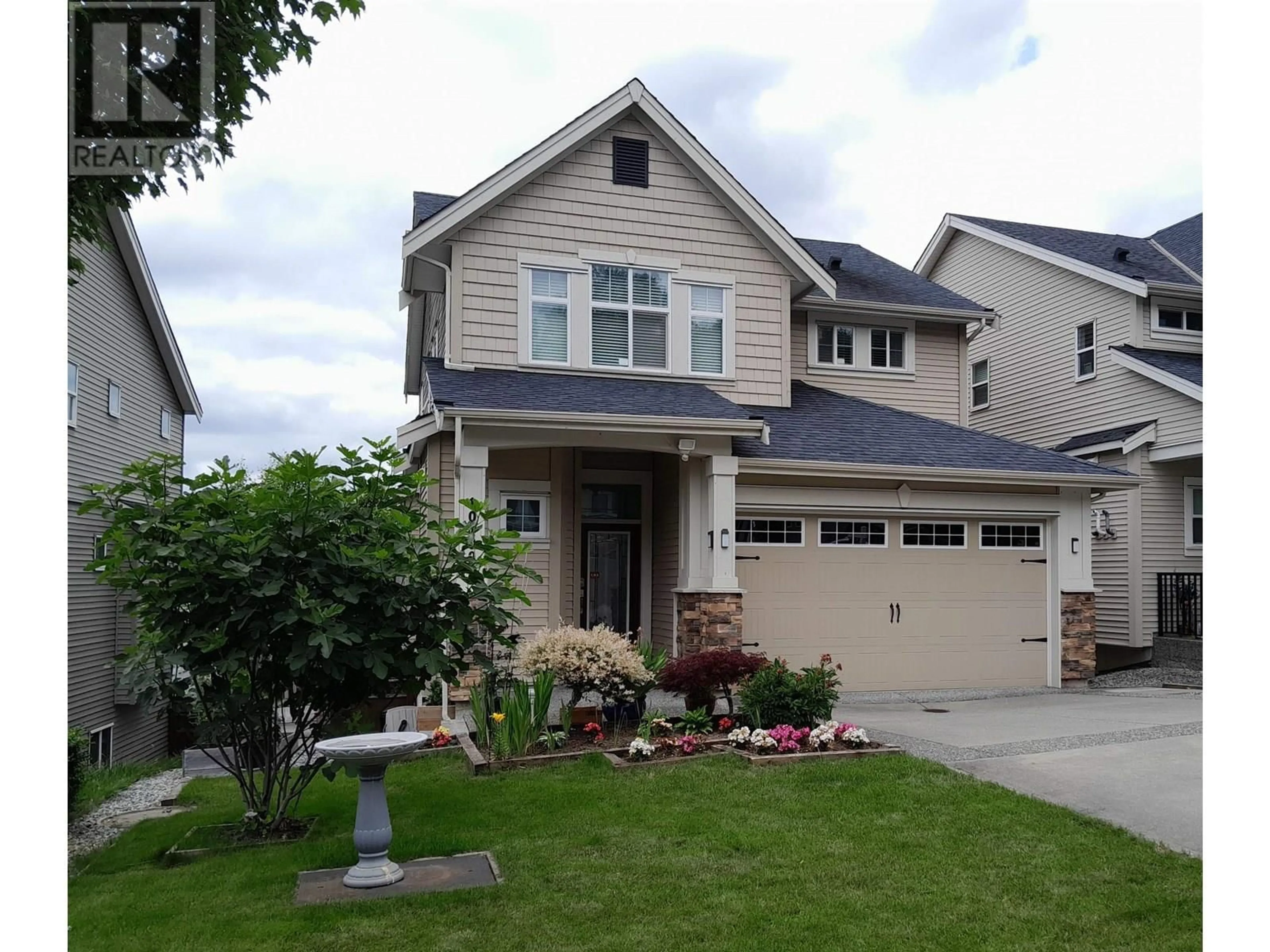 Home with vinyl exterior material, street for 10499 MCEACHERN STREET, Maple Ridge British Columbia V2W0H8