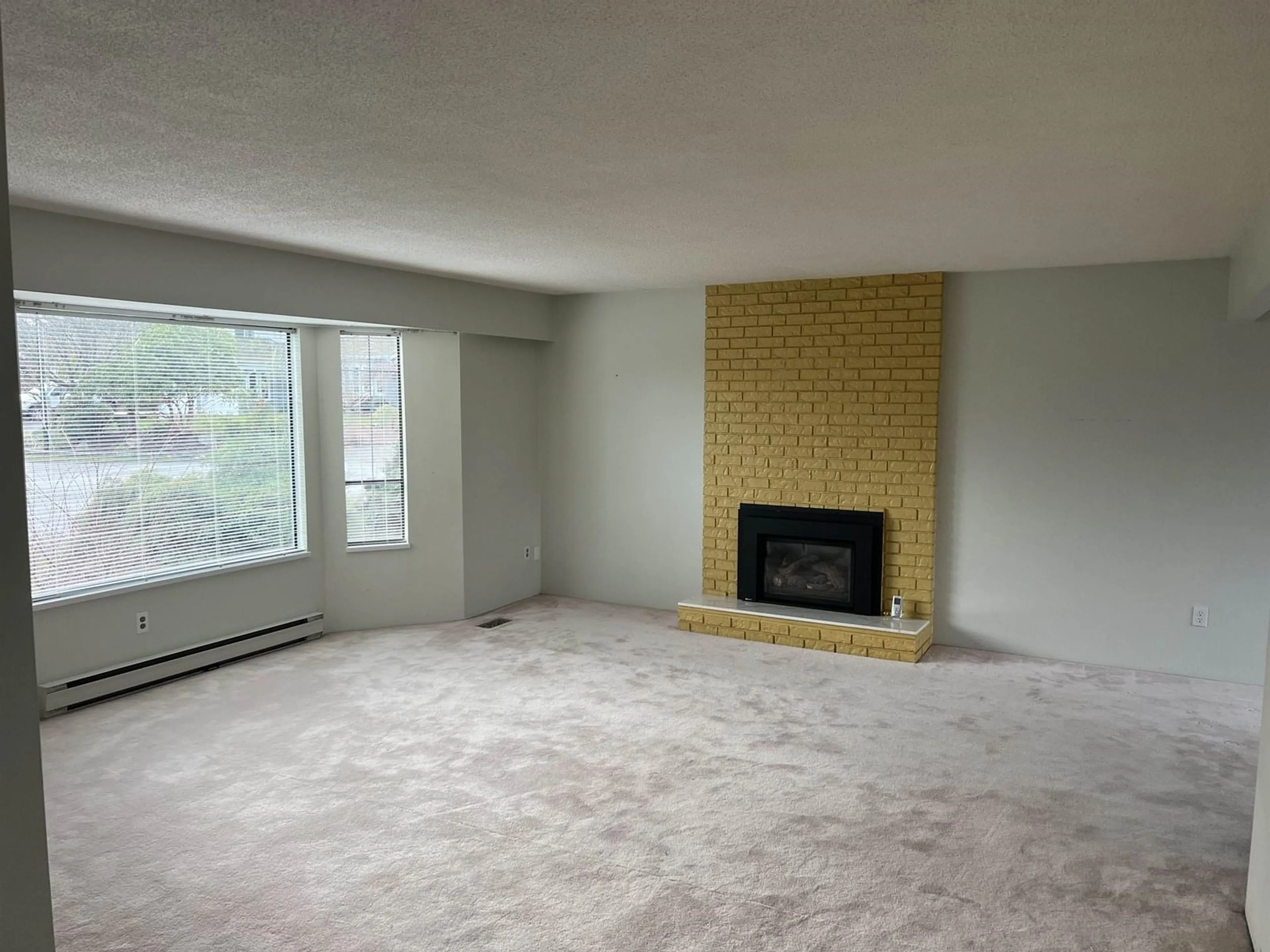 A pic of a room for 18224 32, Surrey British Columbia V3Z1C6
