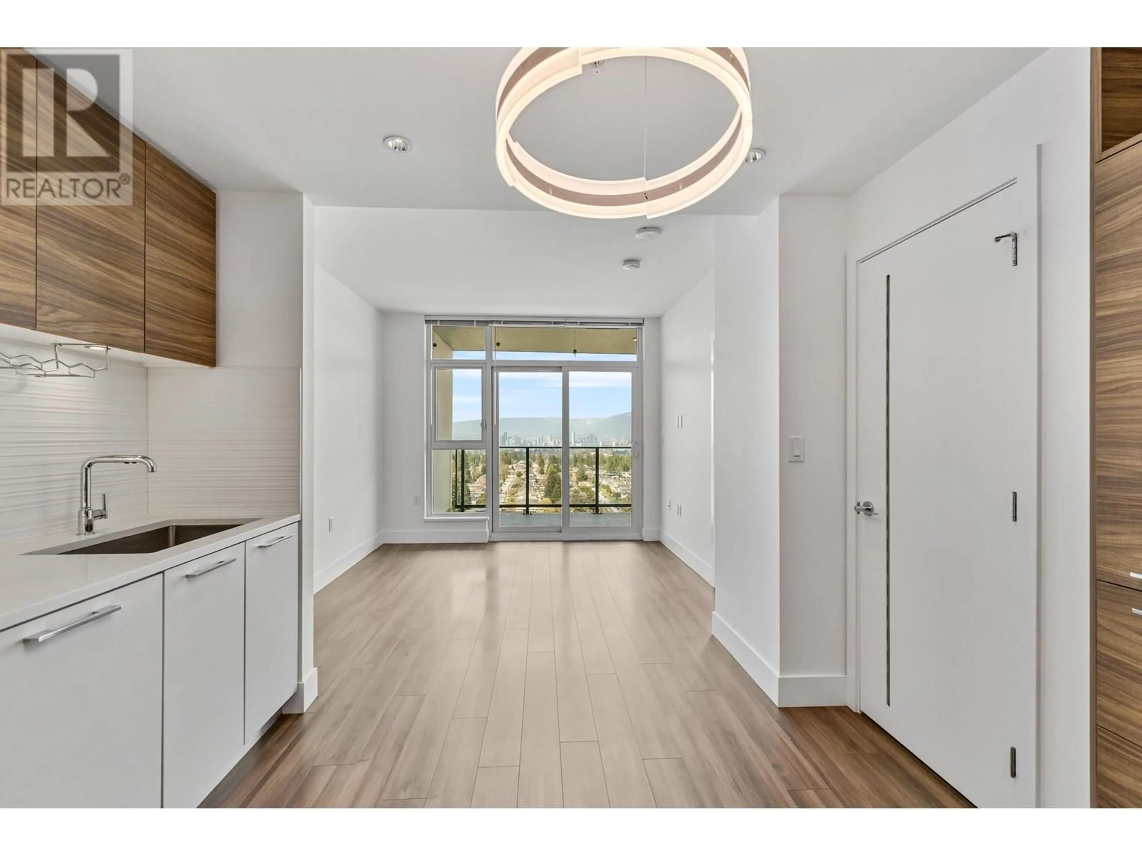 Indoor entryway for 2303 - 7303 NOBLE LANE, Burnaby British Columbia V3N0H2