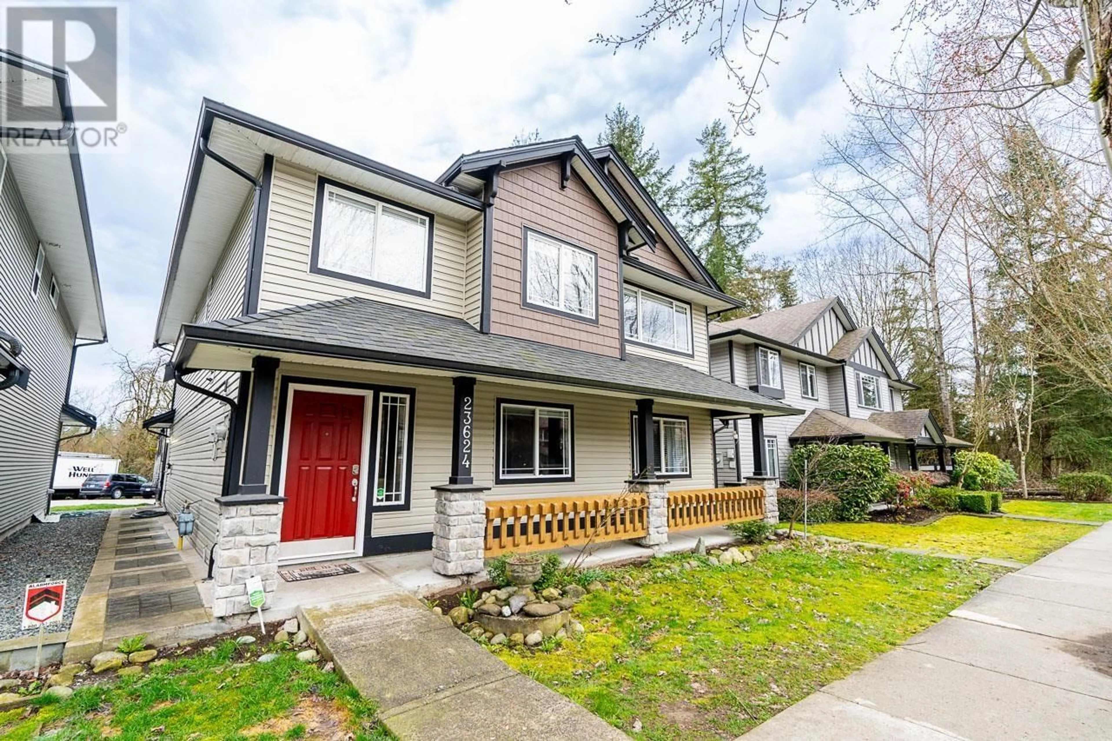 Home with vinyl exterior material, street for 23624 KANAKA WAY, Maple Ridge British Columbia V2W2A1