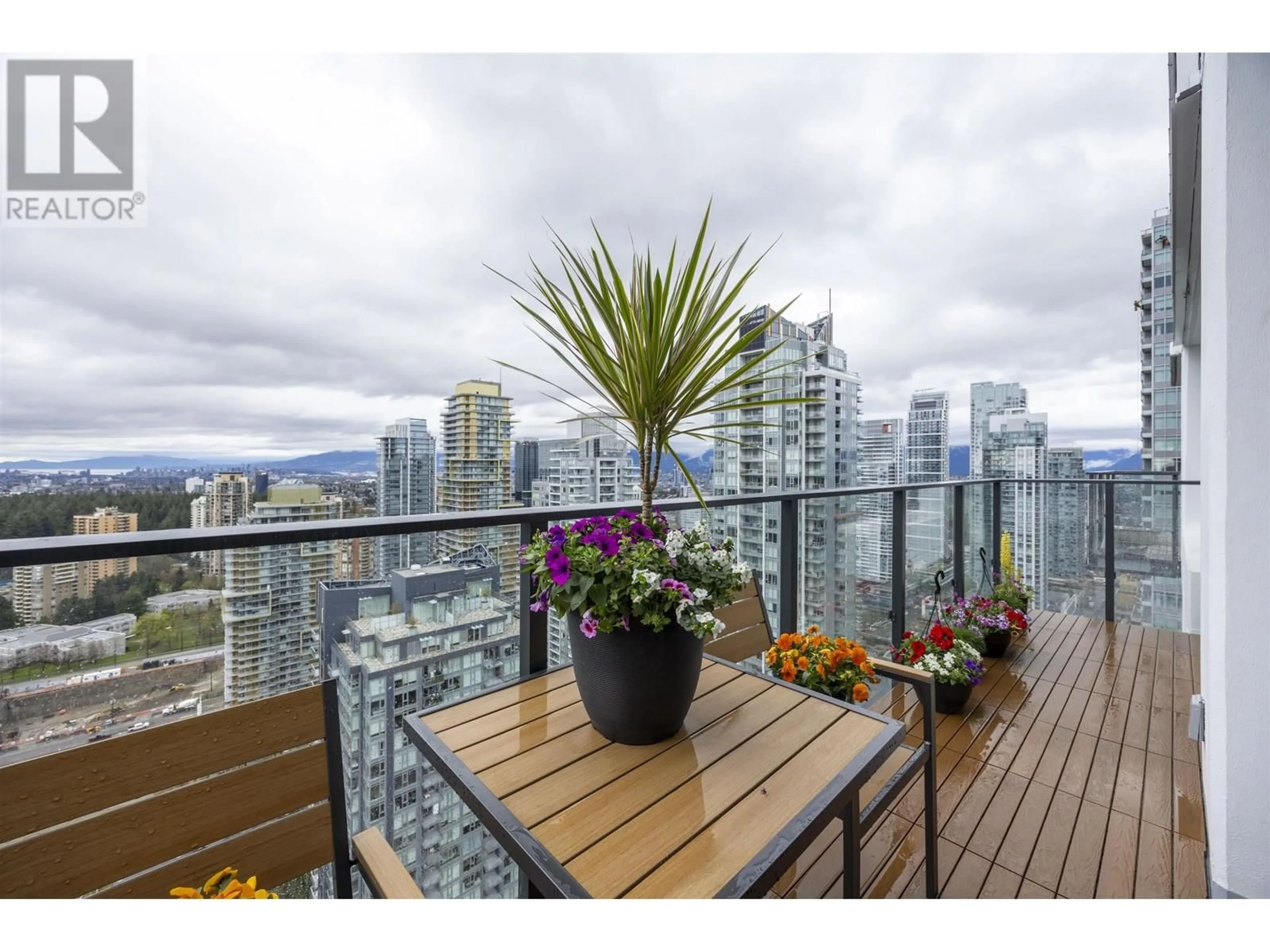 Patio, city buildings view from balcony for 3408 - 6537 TELFORD AVENUE, Burnaby British Columbia V5H0K9