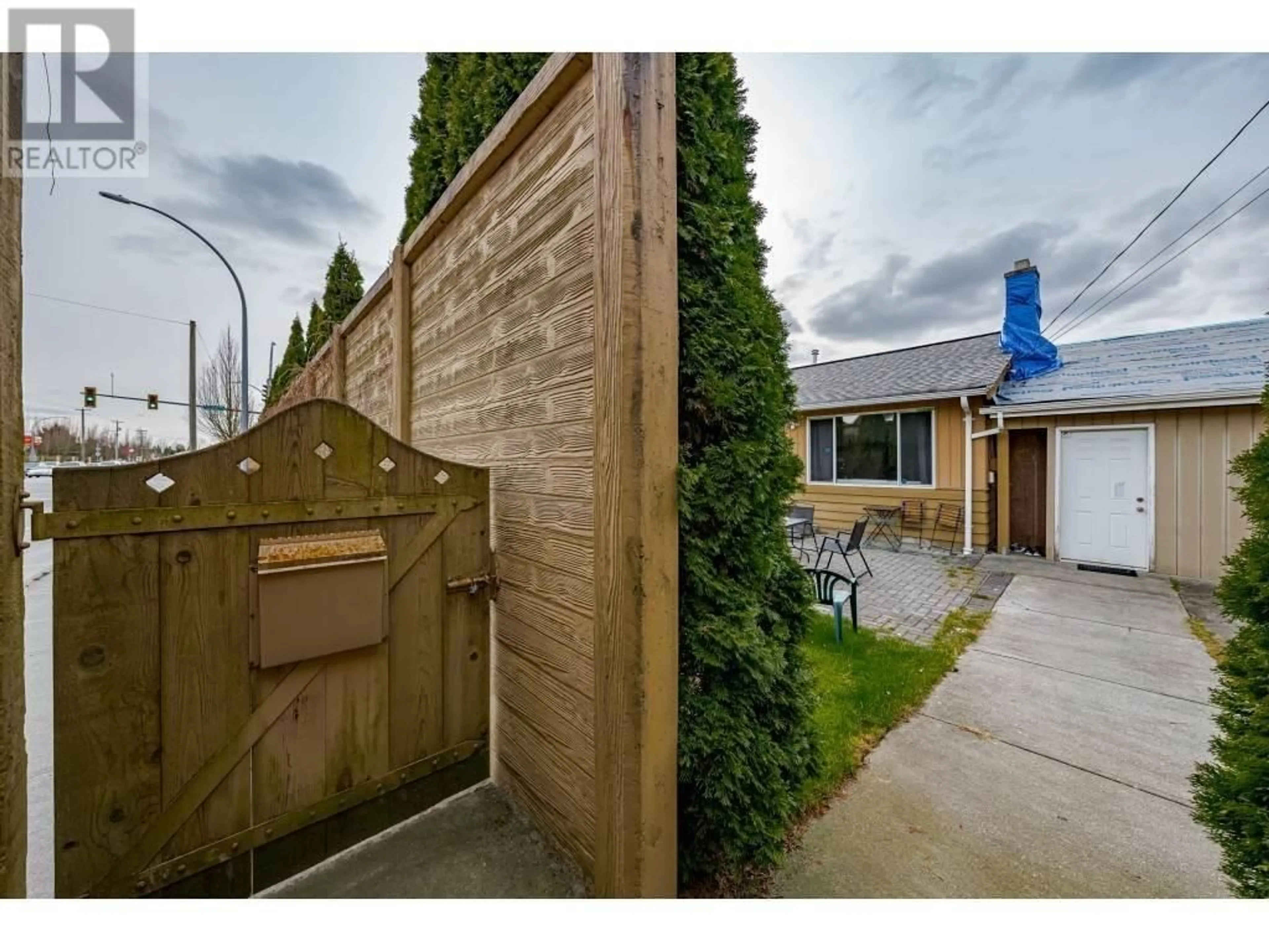 Unknown for 2745 COAST MERIDIAN ROAD, Port Coquitlam British Columbia V3B3M6