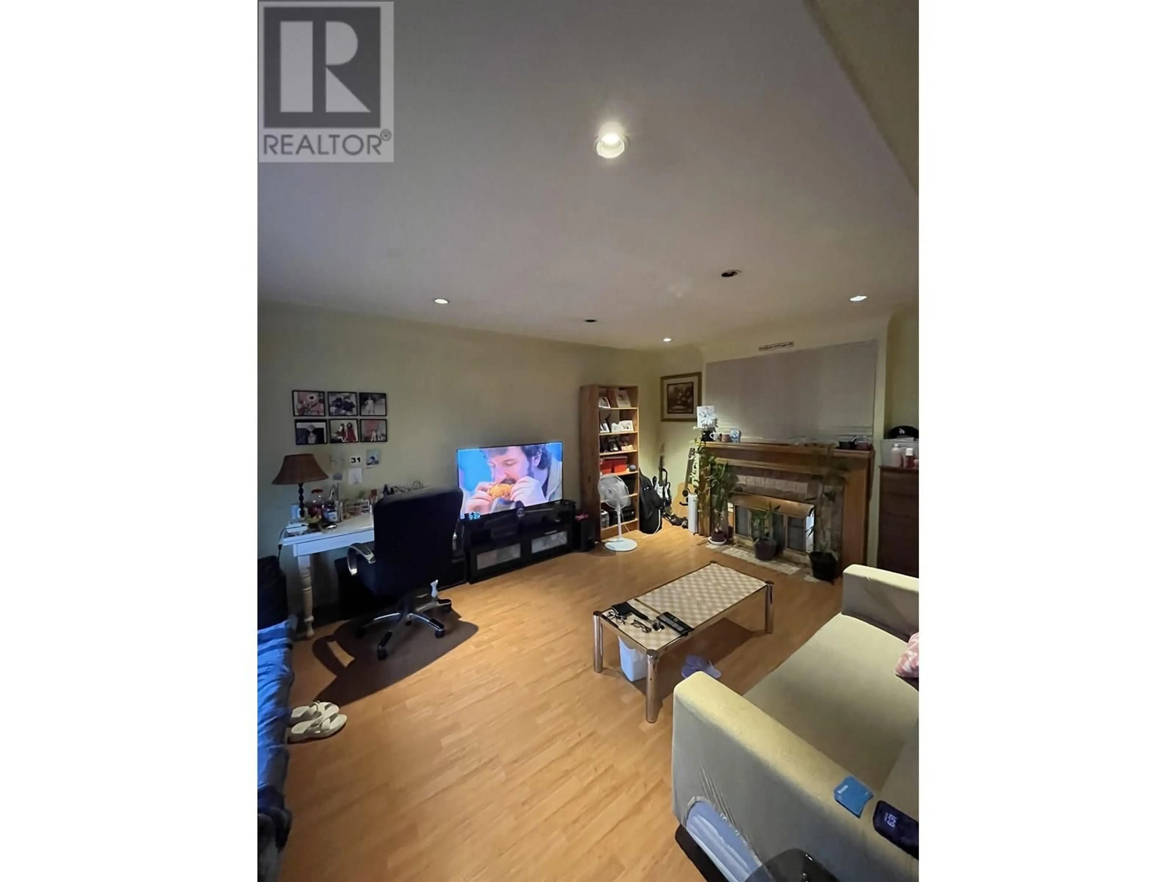 Unknown for 7757 MAIN STREET, Vancouver British Columbia V5X3K4