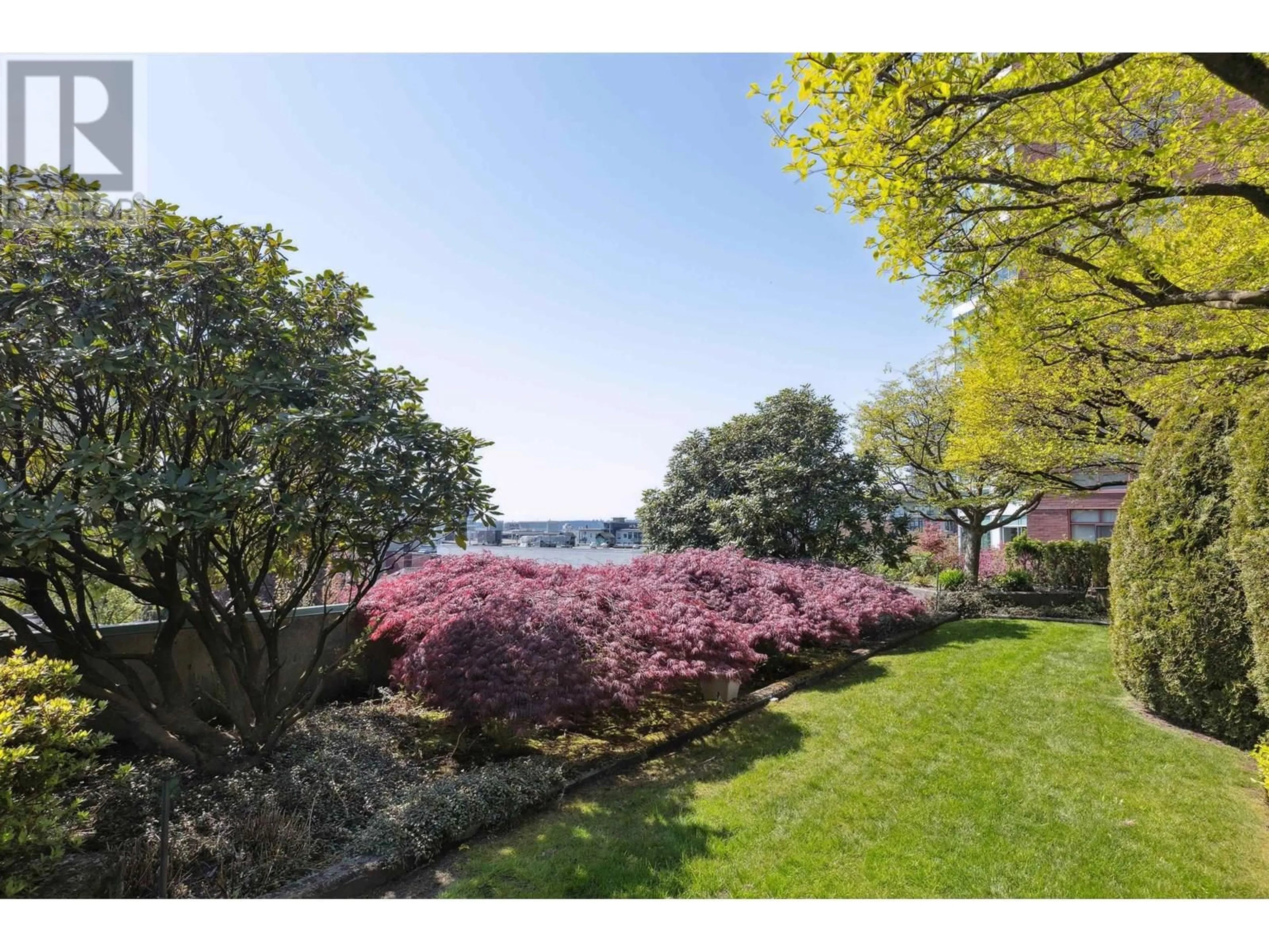A pic from outside/outdoor area/front of a property/back of a property/a pic from drone, water/lake/river/ocean view for 703 - 130 2ND STREET, North Vancouver British Columbia V7L1C3