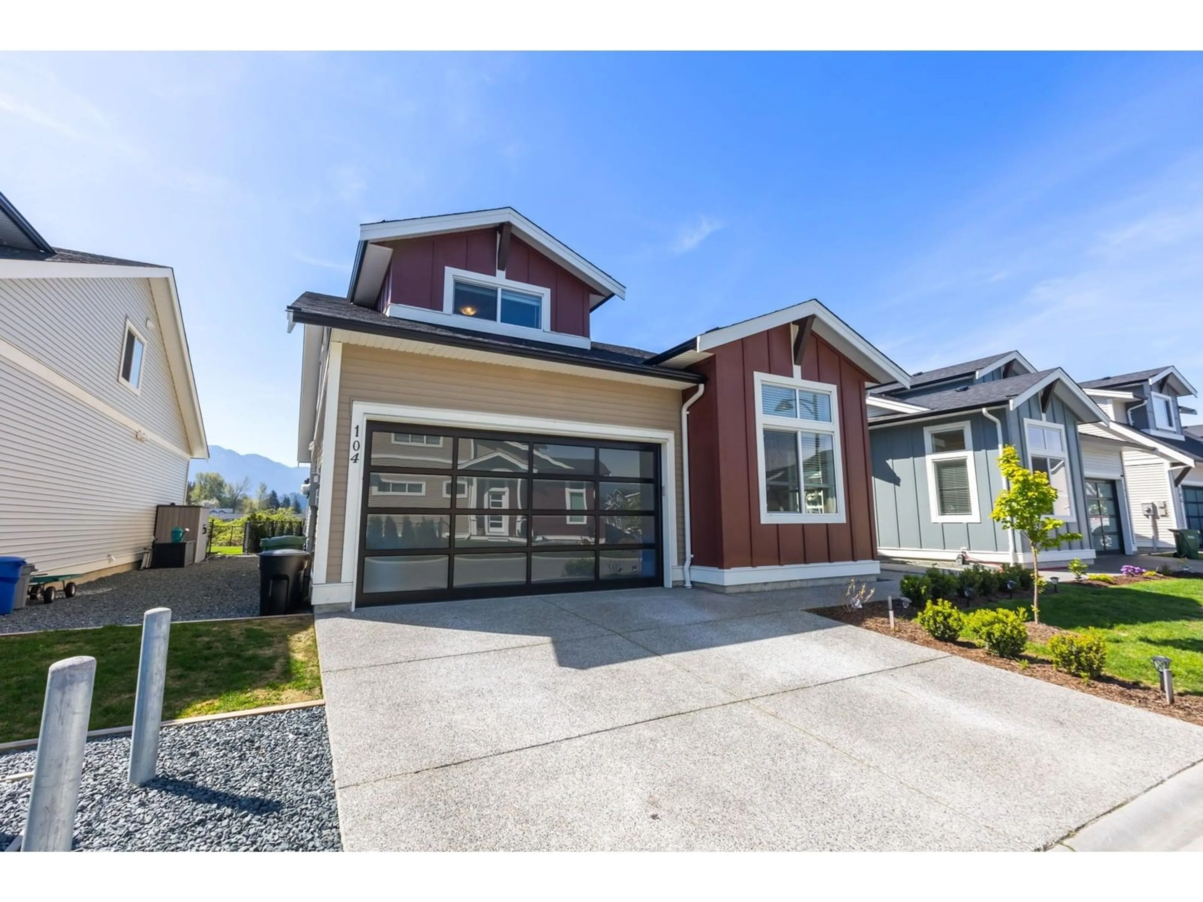Home with vinyl exterior material, street for 104 - 46213 HAKWELES ROAD, Chilliwack British Columbia V4Z0C6