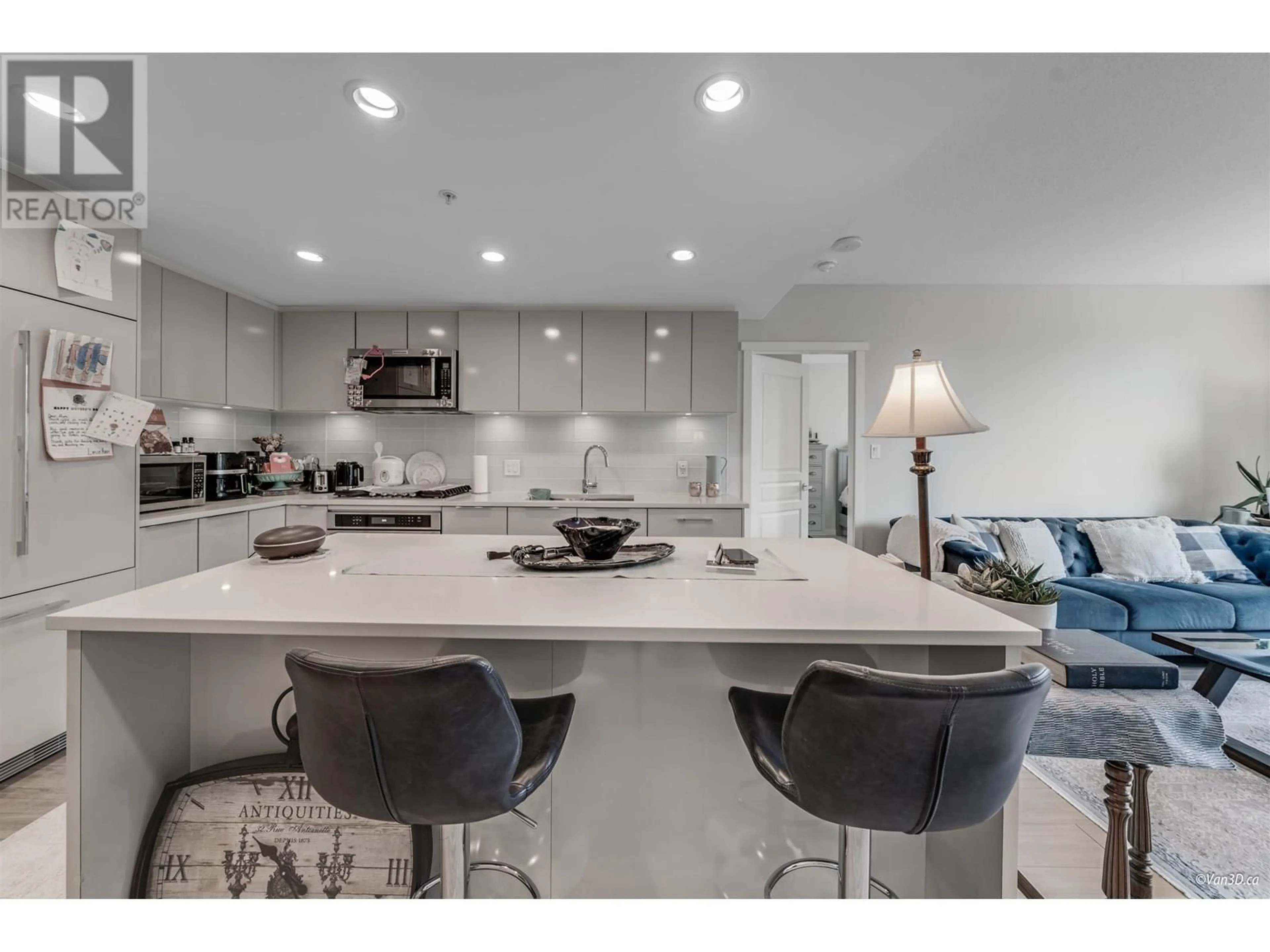 Open concept kitchen, ceramic/tile floor for 304 - 3100 WINDSOR GATE, Coquitlam British Columbia V3B0P3