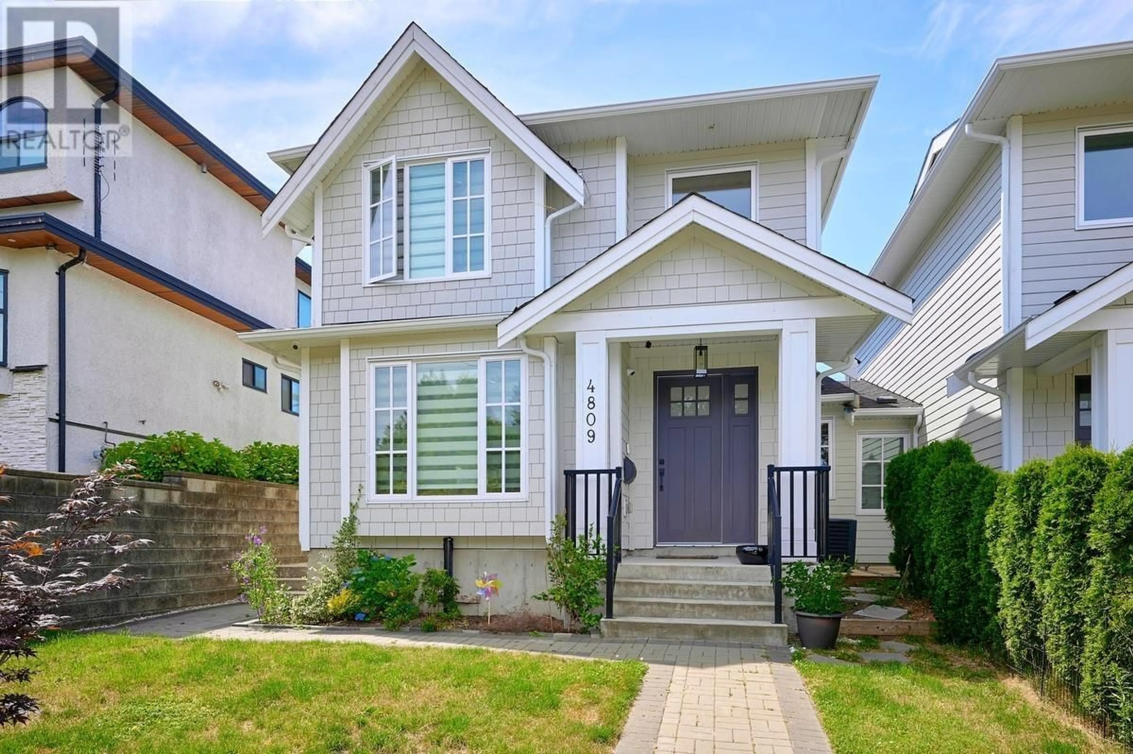 Home with vinyl exterior material, street for 4809 PATTERSON AVENUE, Burnaby British Columbia V5G3A6