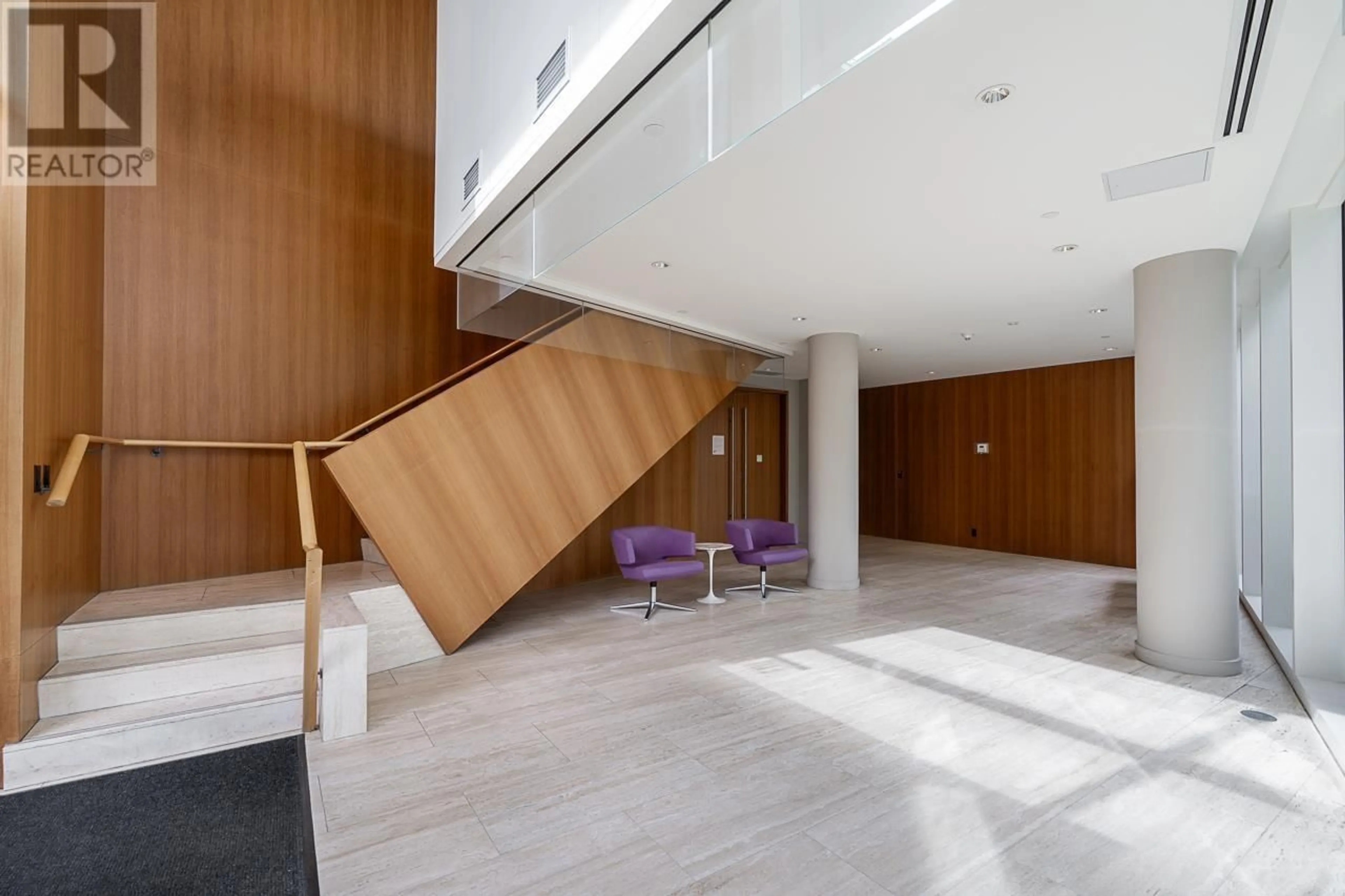 Indoor foyer for 1204 - 5177 BRIGHOUSE WAY, Richmond British Columbia V7C0A7
