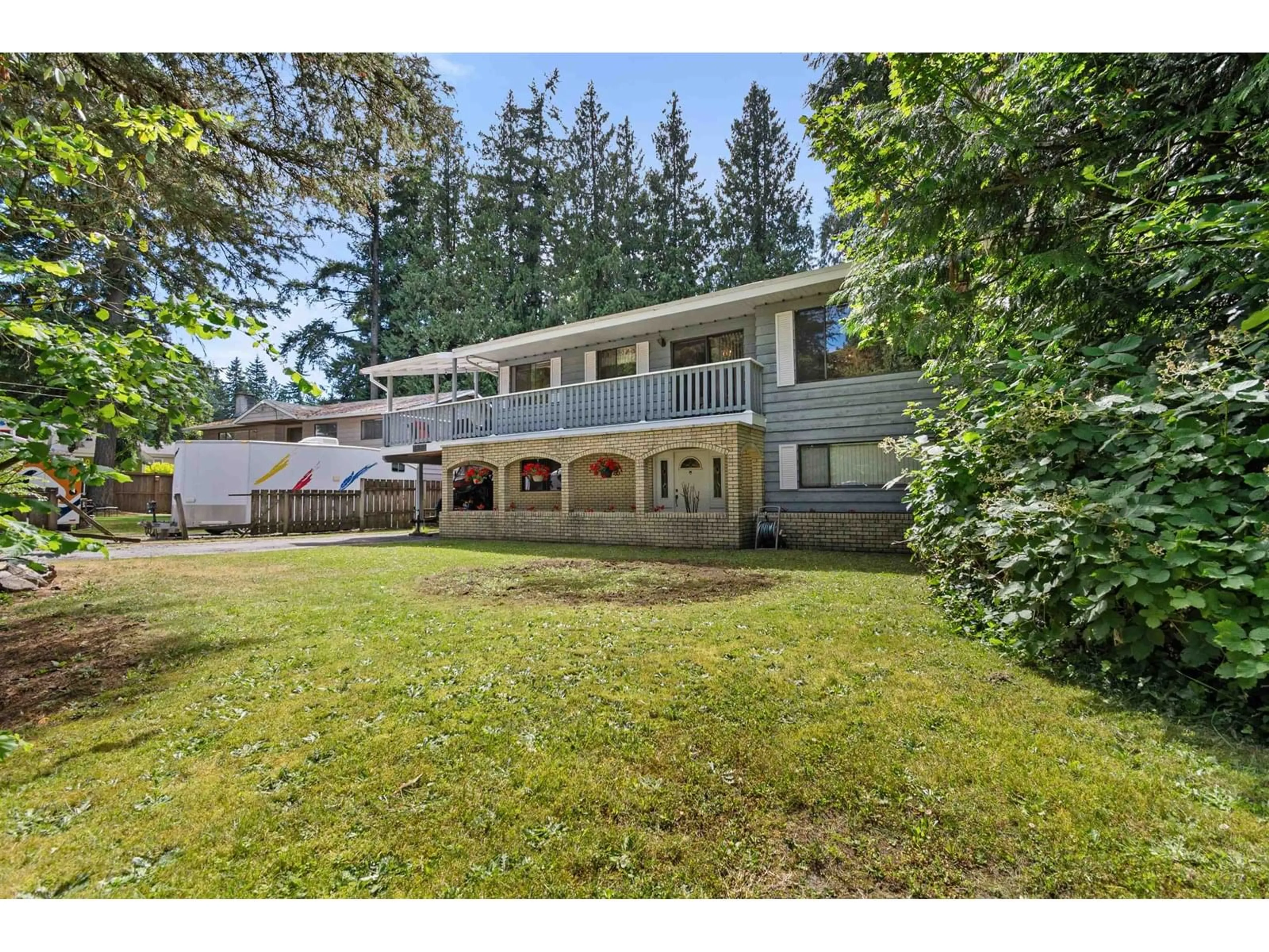A pic from outside/outdoor area/front of a property/back of a property/a pic from drone, unknown for 3963 198A, Langley British Columbia V3A5W5
