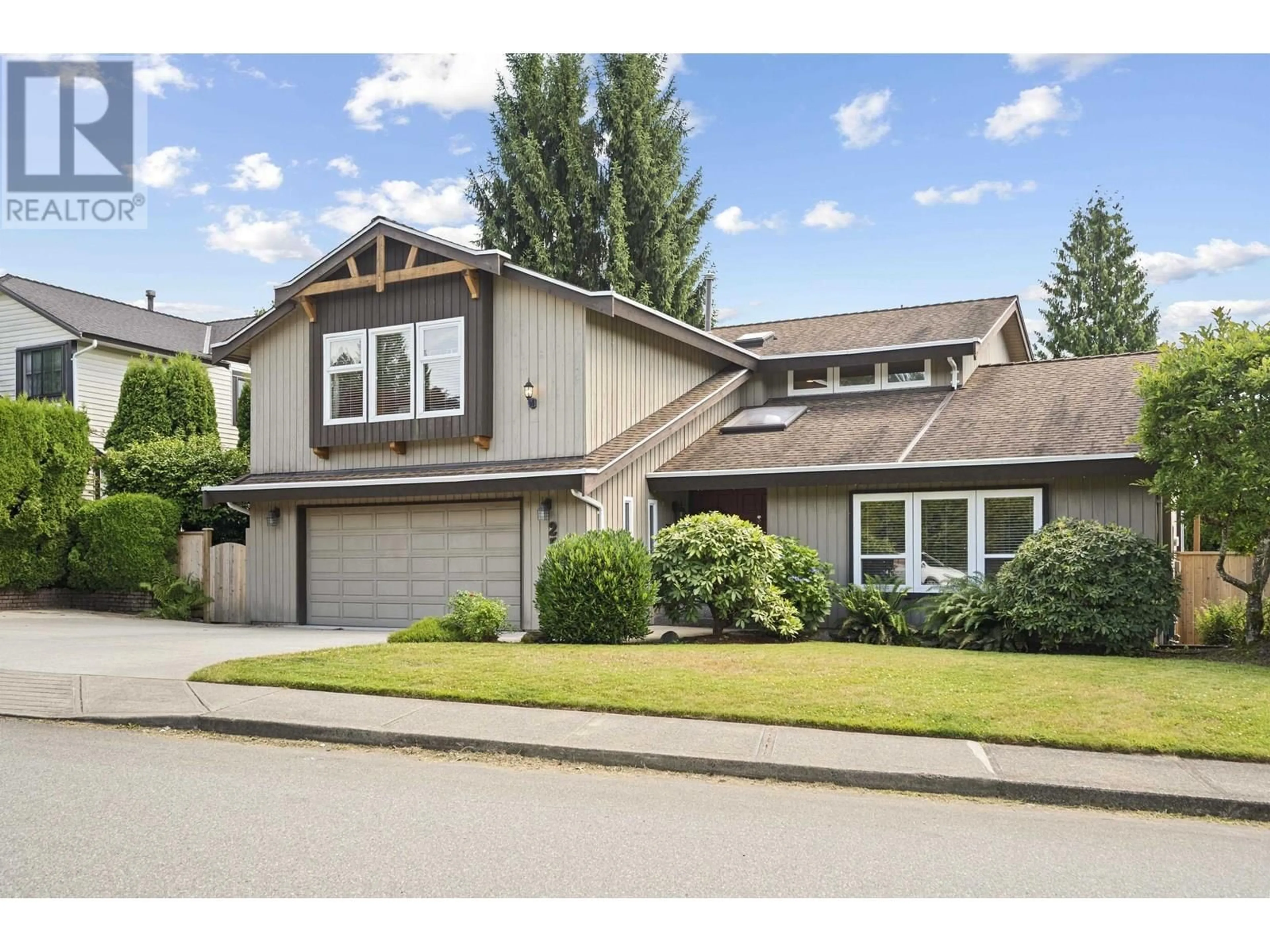 Home with vinyl exterior material, street for 2550 BLUEBELL AVENUE, Coquitlam British Columbia V3E2G1