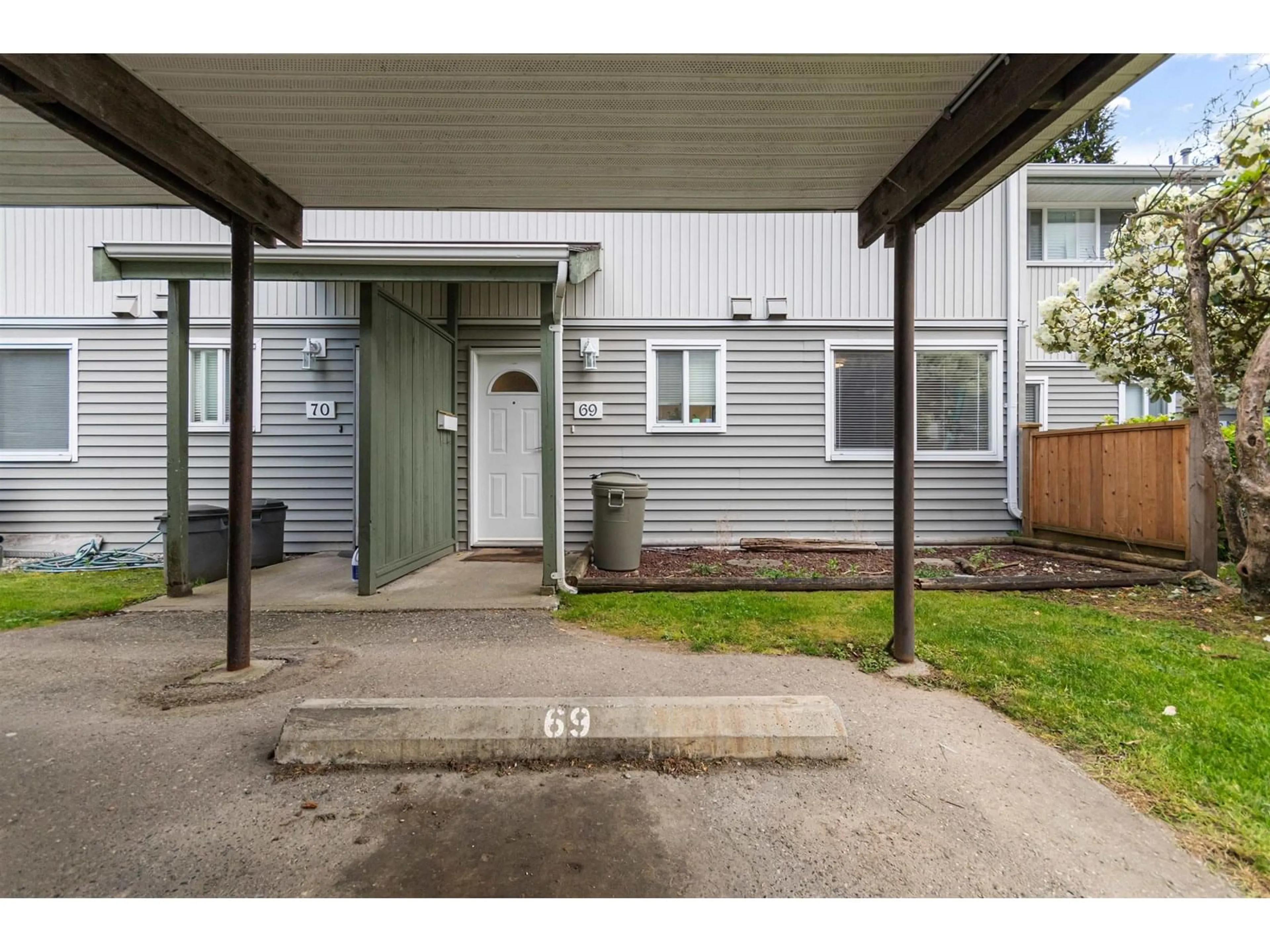 Unknown for 69 - 45185 WOLFE ROAD, Chilliwack British Columbia V2P1V5