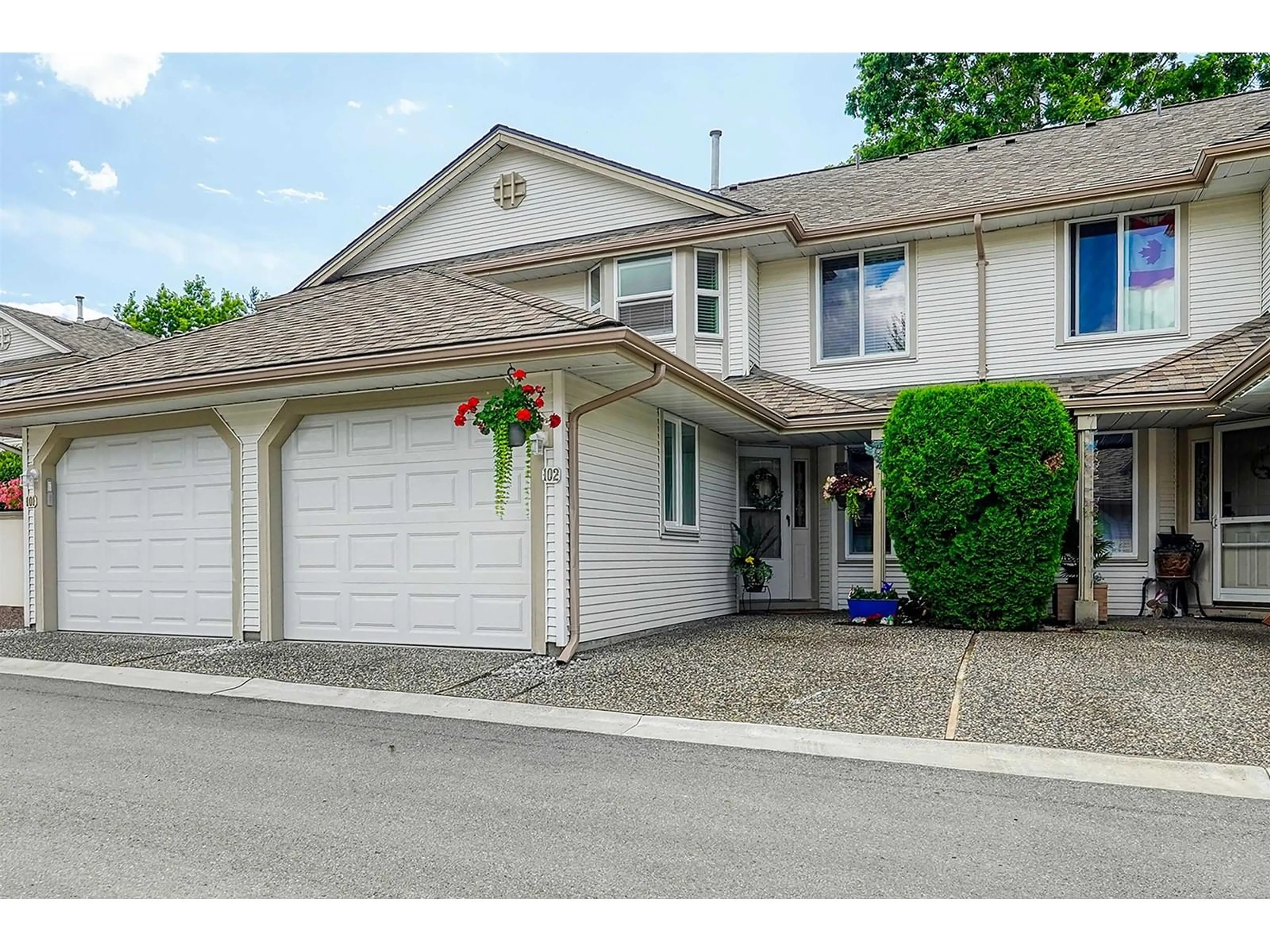 Unknown for 102 - 9045 WALNUT GROVE, Langley British Columbia V1M2E1