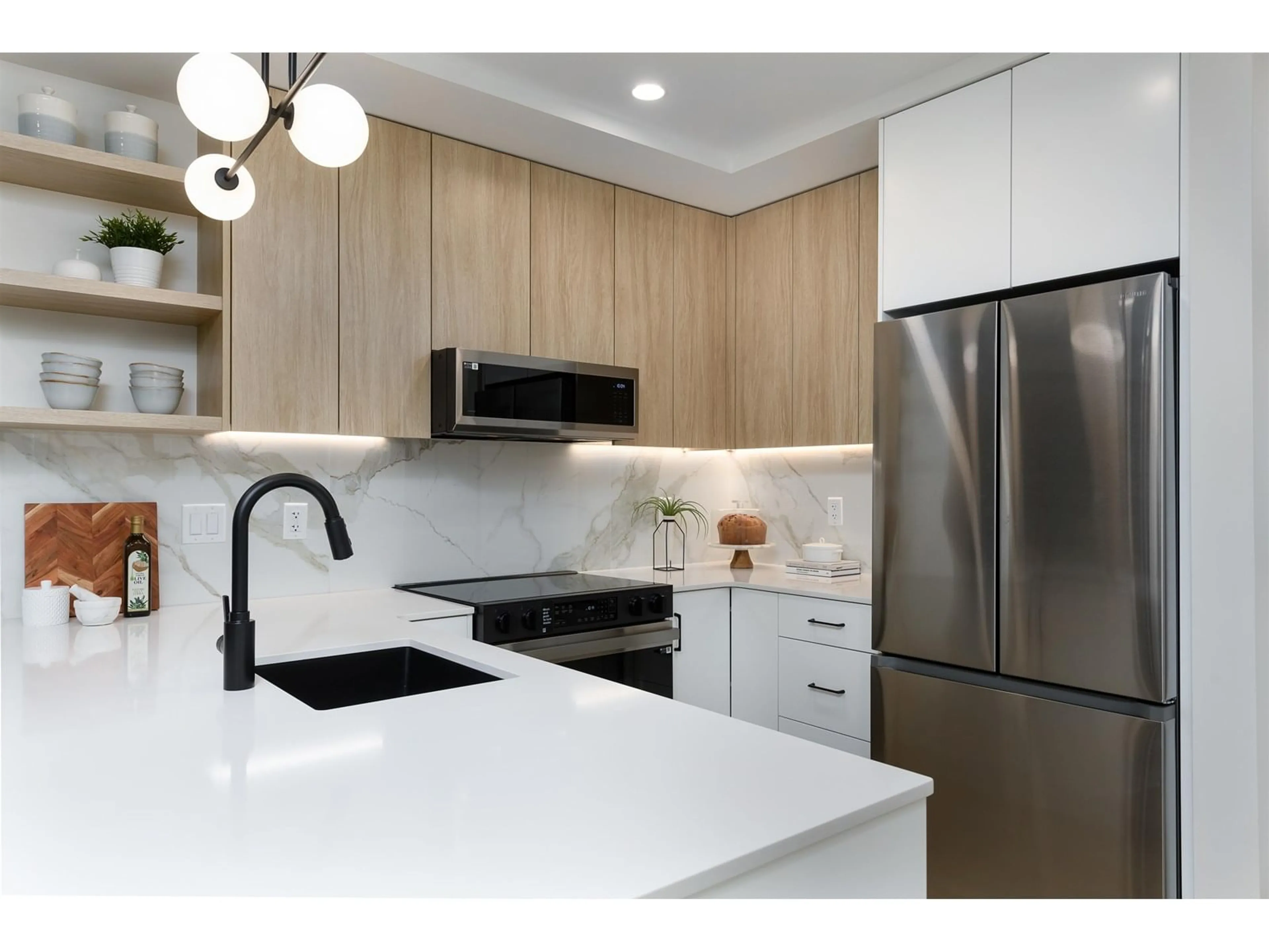 Standard kitchen, unknown for 306 - 33522 COTTAGE, Abbotsford British Columbia V0V0V0
